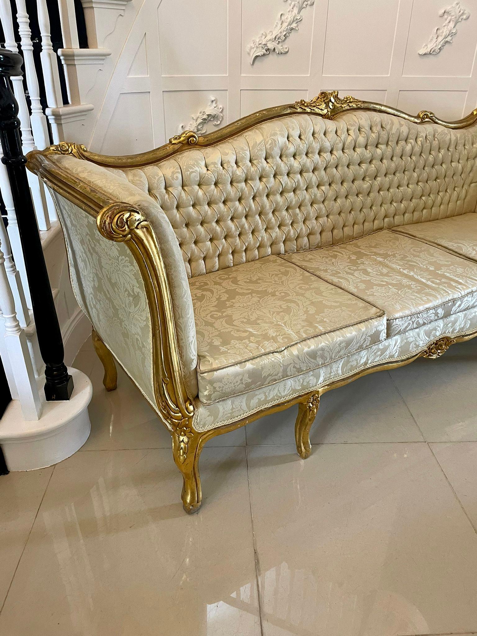 Quality Antique Victorian Large Carved French Gilded Settee In Good Condition In Suffolk, GB