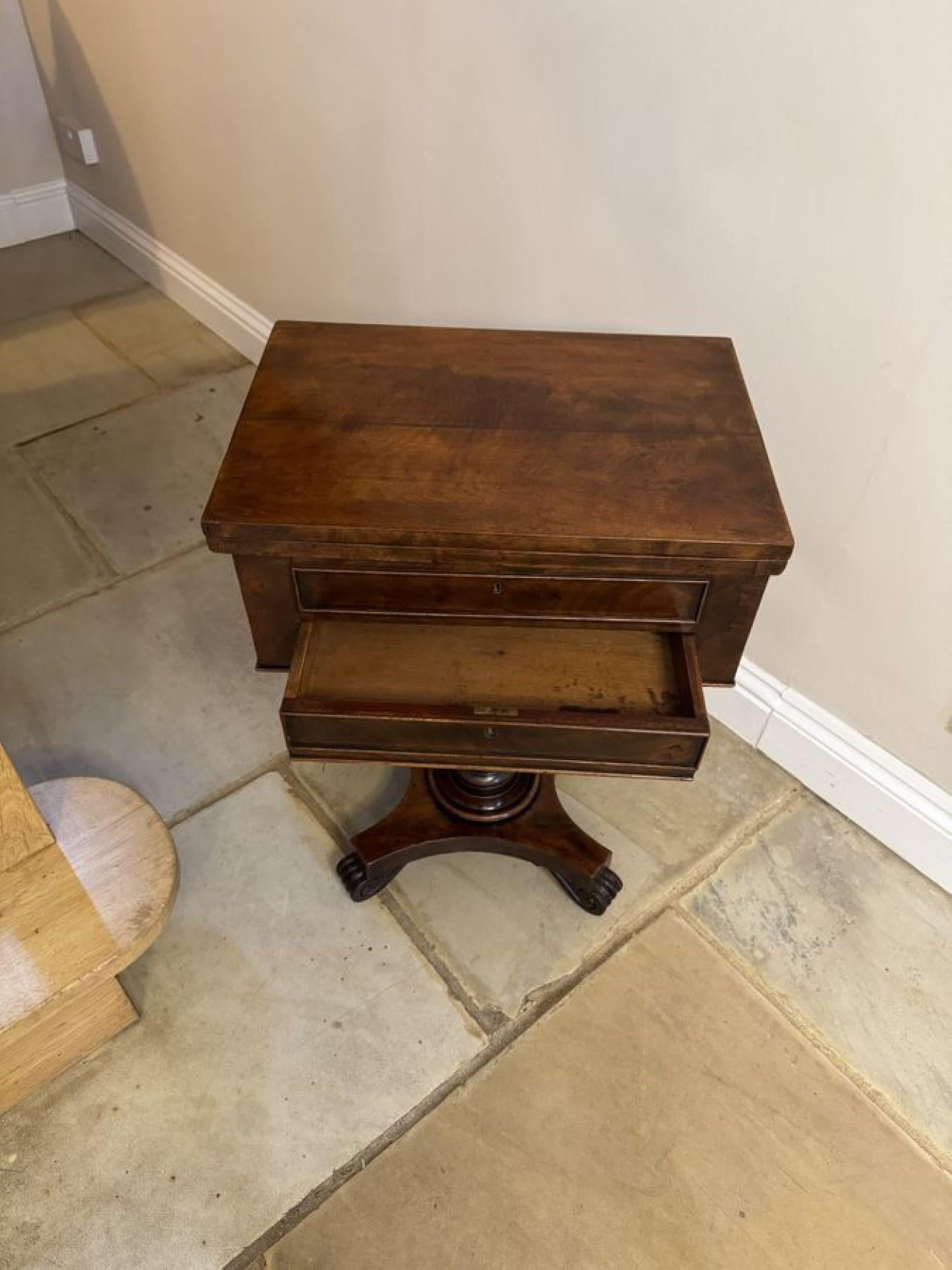 Quality antique Victorian mahogany freestanding games table  In Good Condition For Sale In Ipswich, GB