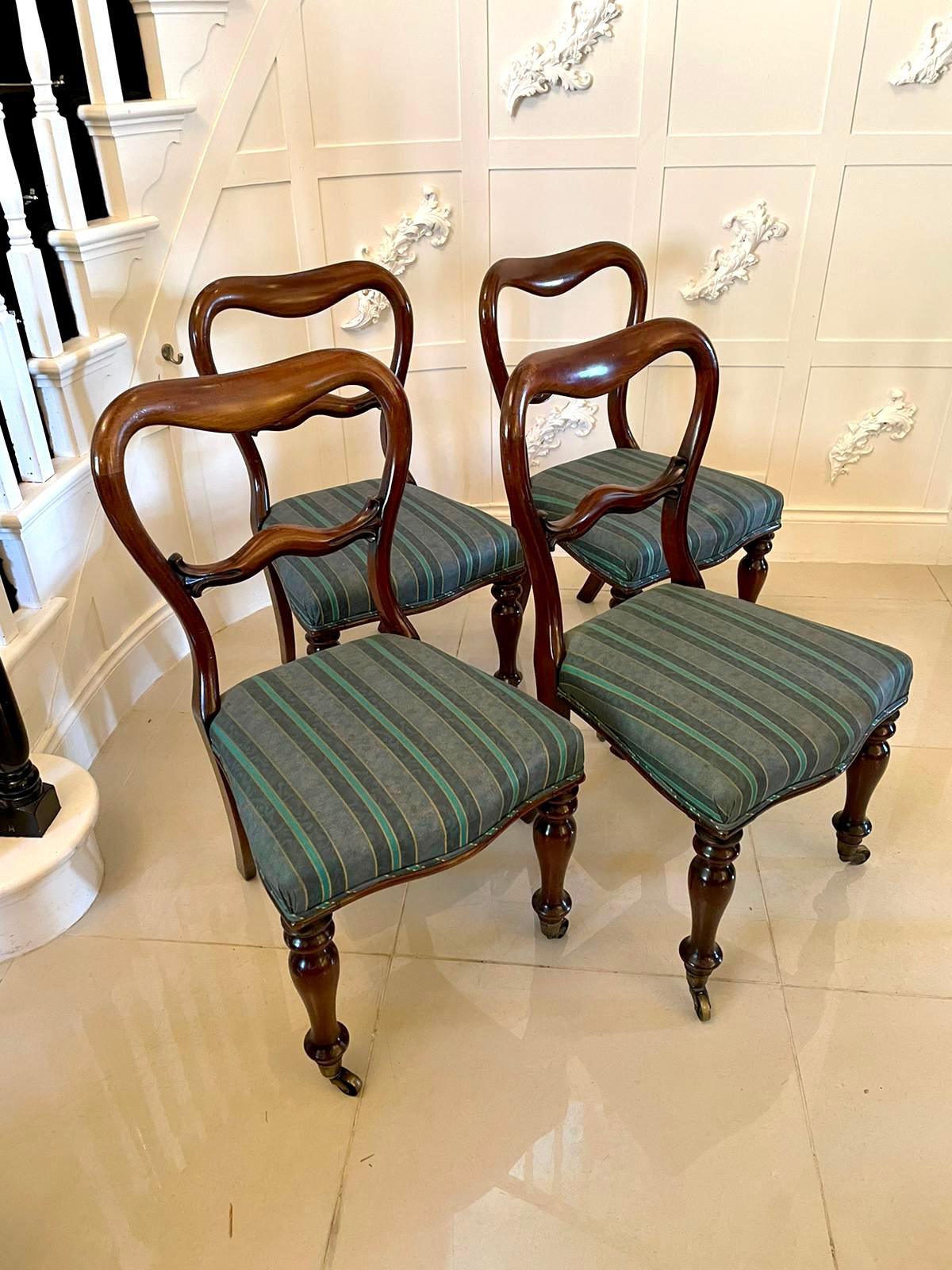  Quality Antique Victorian Mahogany Set of Four Dining Chairs In Good Condition For Sale In Suffolk, GB