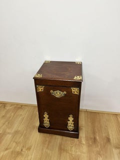 Quality antique Victorian oak and brass coal purdonium