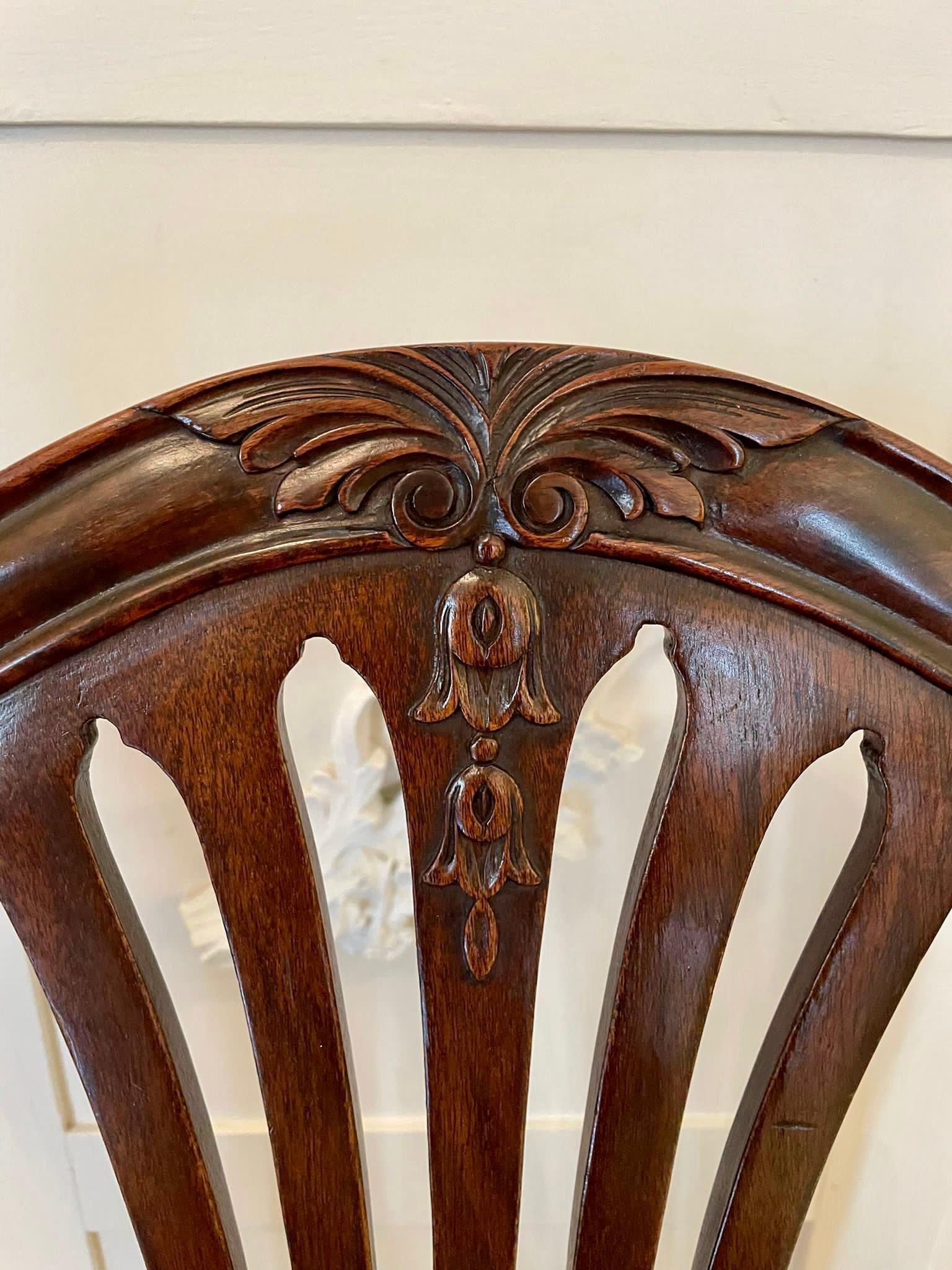 English Quality Antique Victorian Set of Four Carved Mahogany Dining Chairs