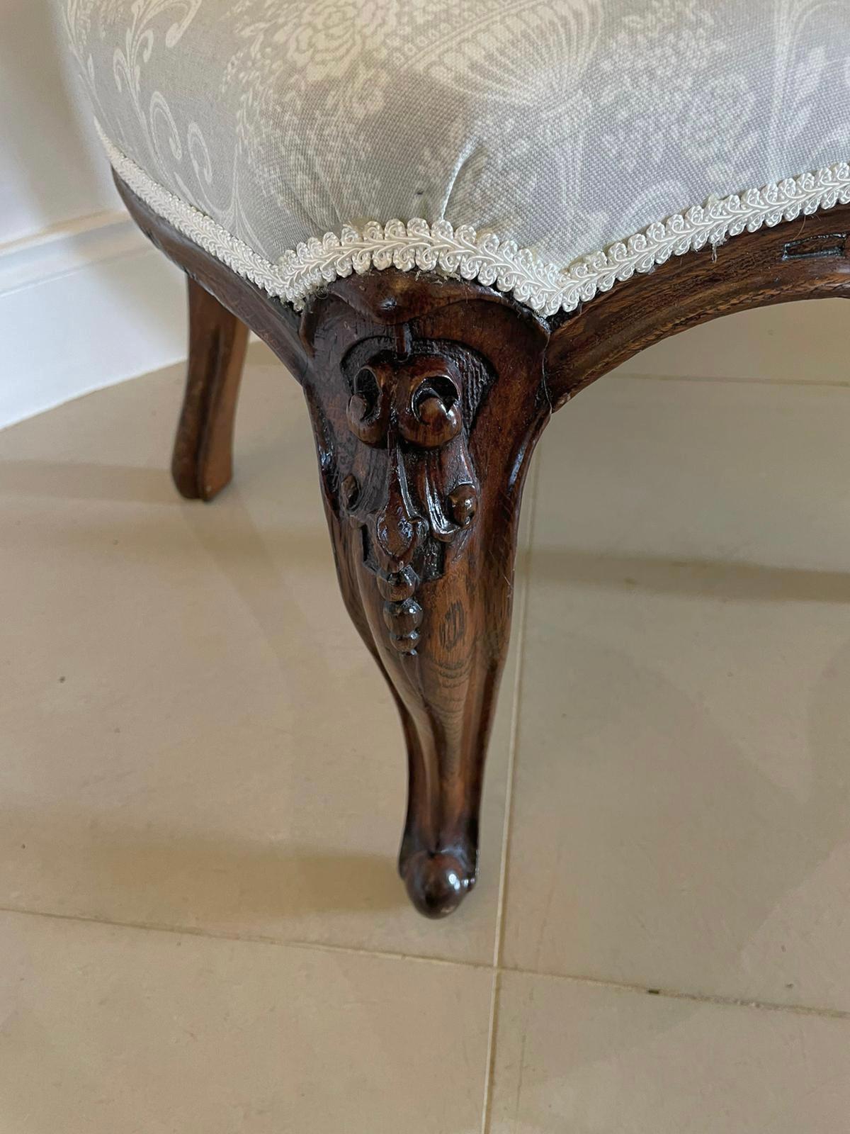 Qualität Antike Viktorianische Nussbaum geschnitzt Side Chair im Angebot 5