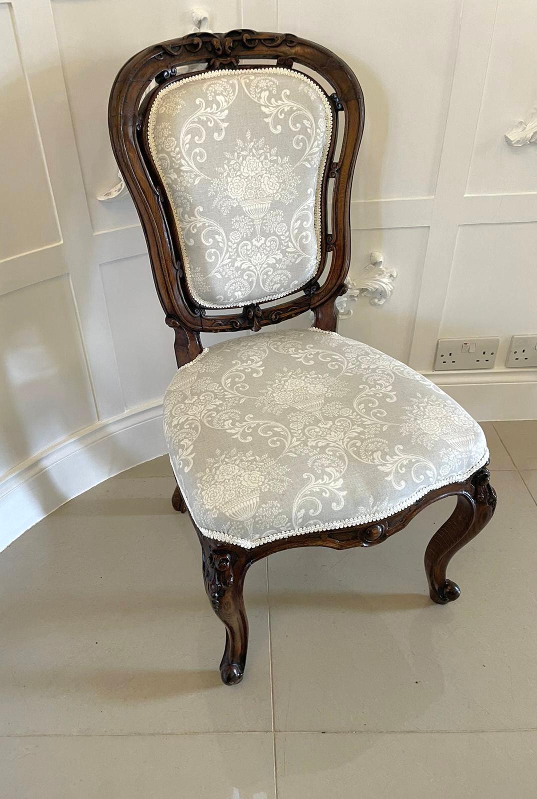 Quality Antique Victorian Walnut Carved Side Chair In Good Condition For Sale In Suffolk, GB