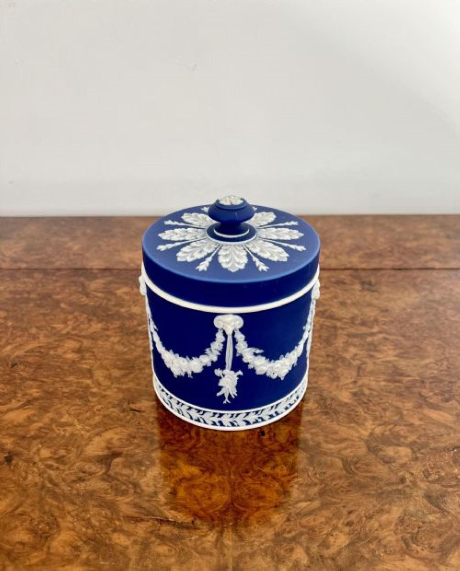 19th Century Quality antique Wedgwood jar and cover 