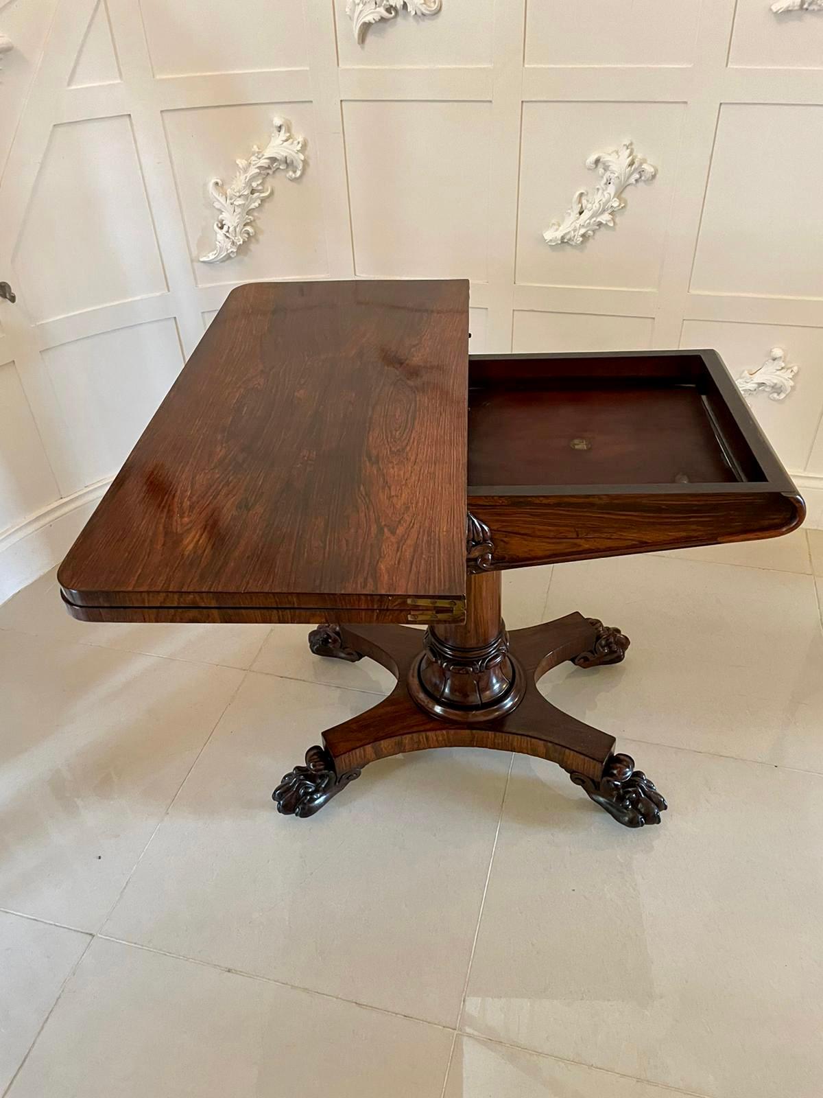 Table à cartes/côté en bois de rose William IV ancienne et de qualité en vente 3