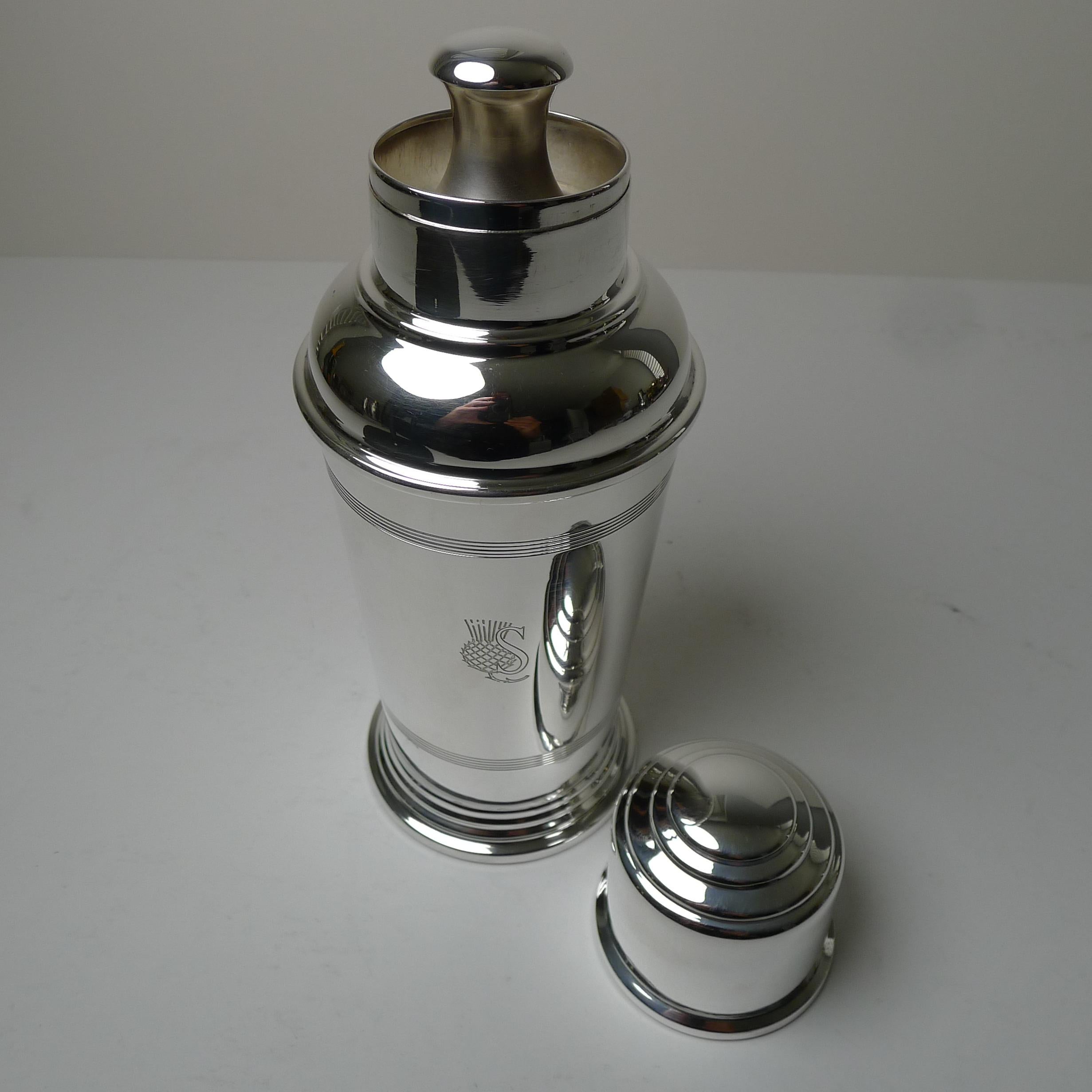 Silver Plate Quality Art Deco Cocktail Shaker by Goldsmith's & Silversmith's Company c.1960's