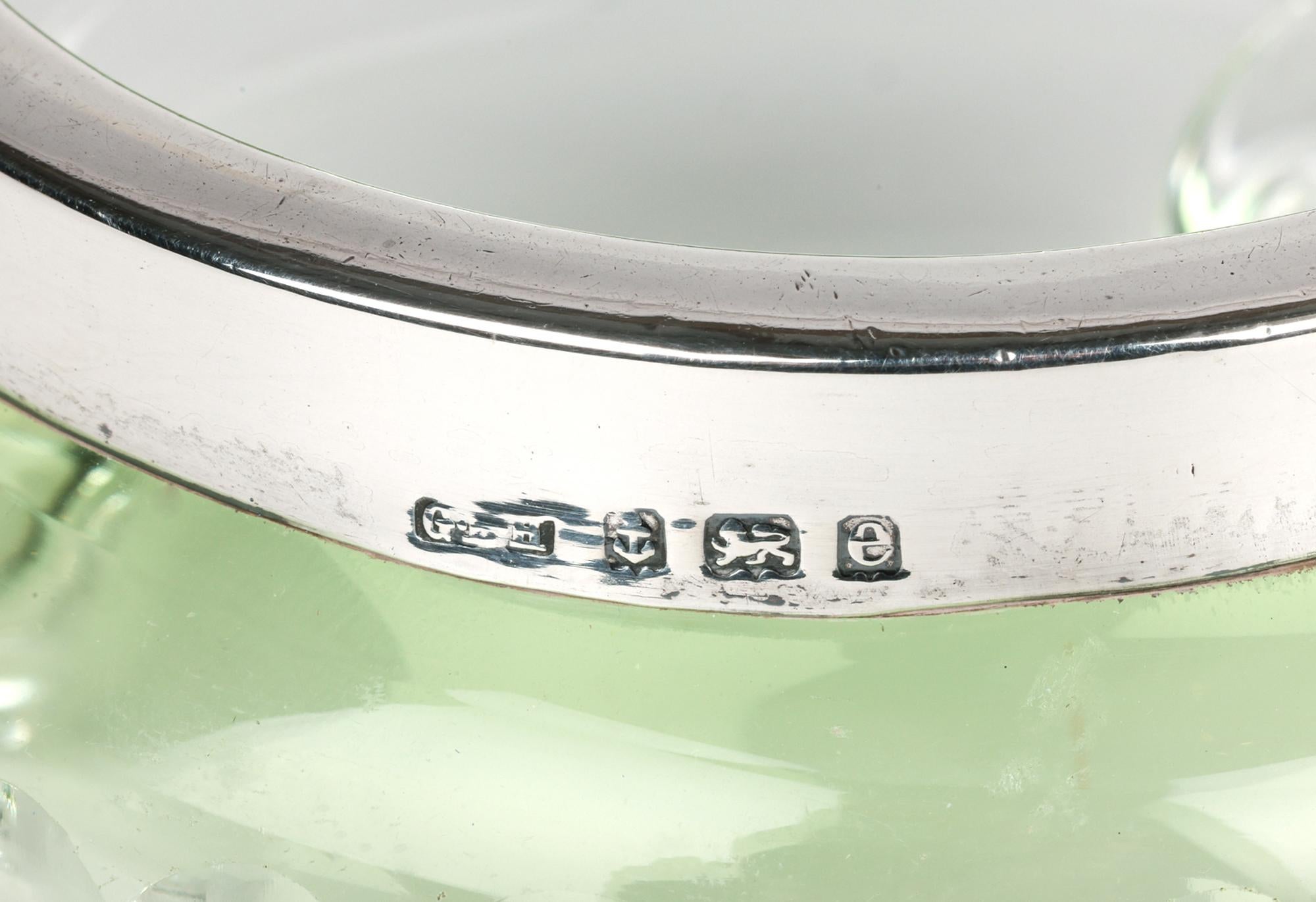 Cuenco inglés Art Nouveau de calidad con pie de cristal tintado montado en plata en venta 5