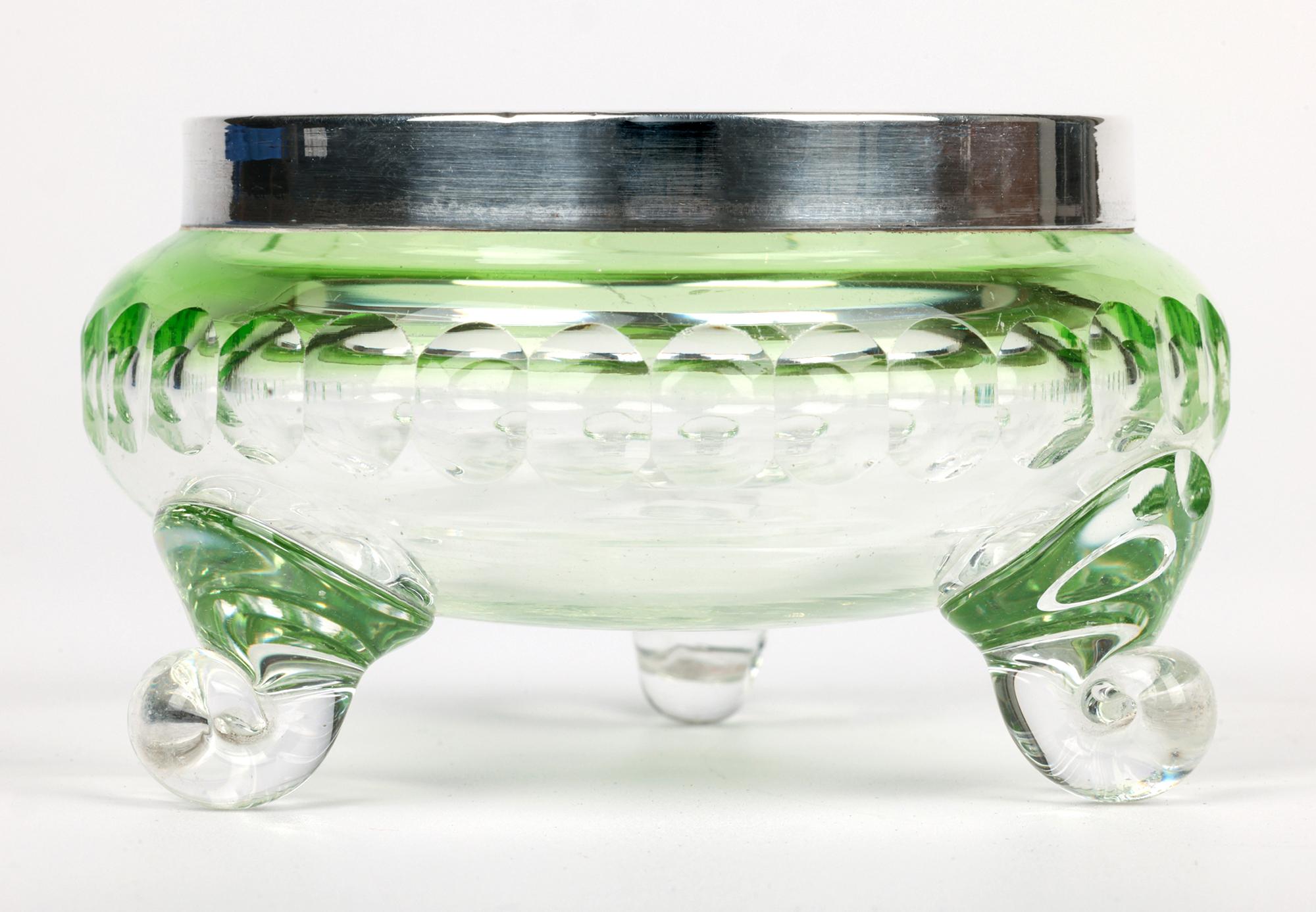 Cuenco inglés Art Nouveau de calidad con pie de cristal tintado montado en plata en venta 1