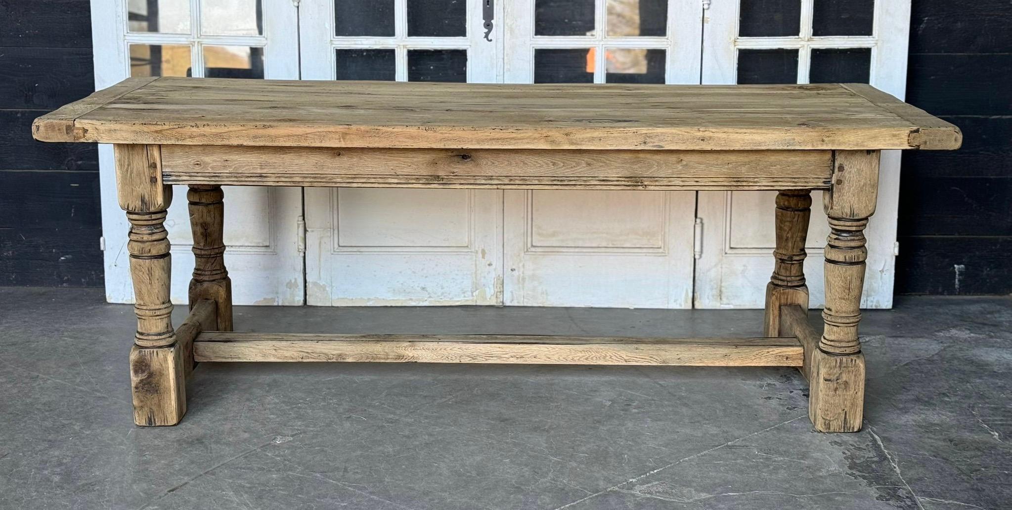 Quality Bleached Oak Farmhouse Dining Table  For Sale 10