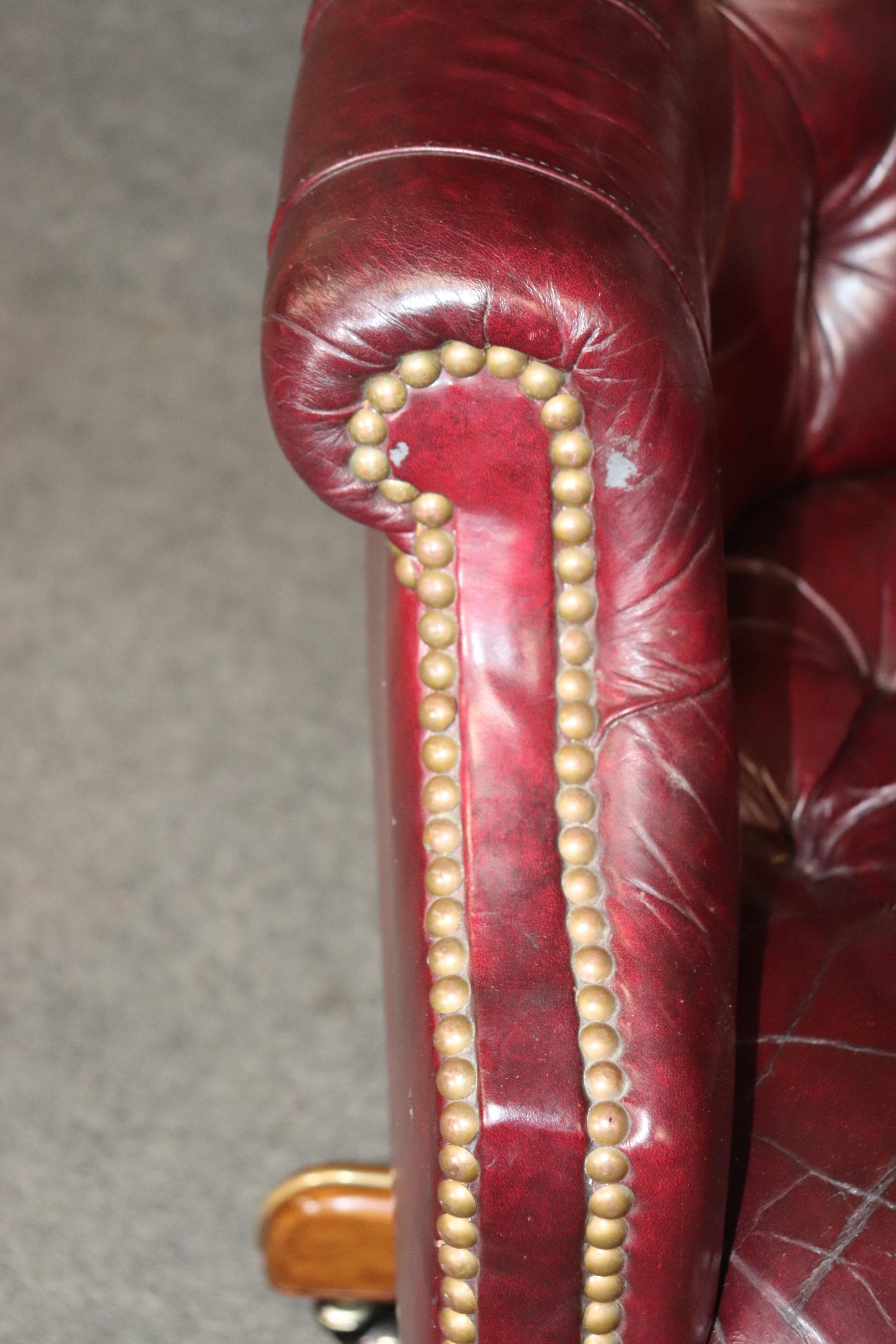 Quality Burgundy Leather Chesterfield Style Office Swivel Chair Brass Nailheads In Good Condition In Swedesboro, NJ