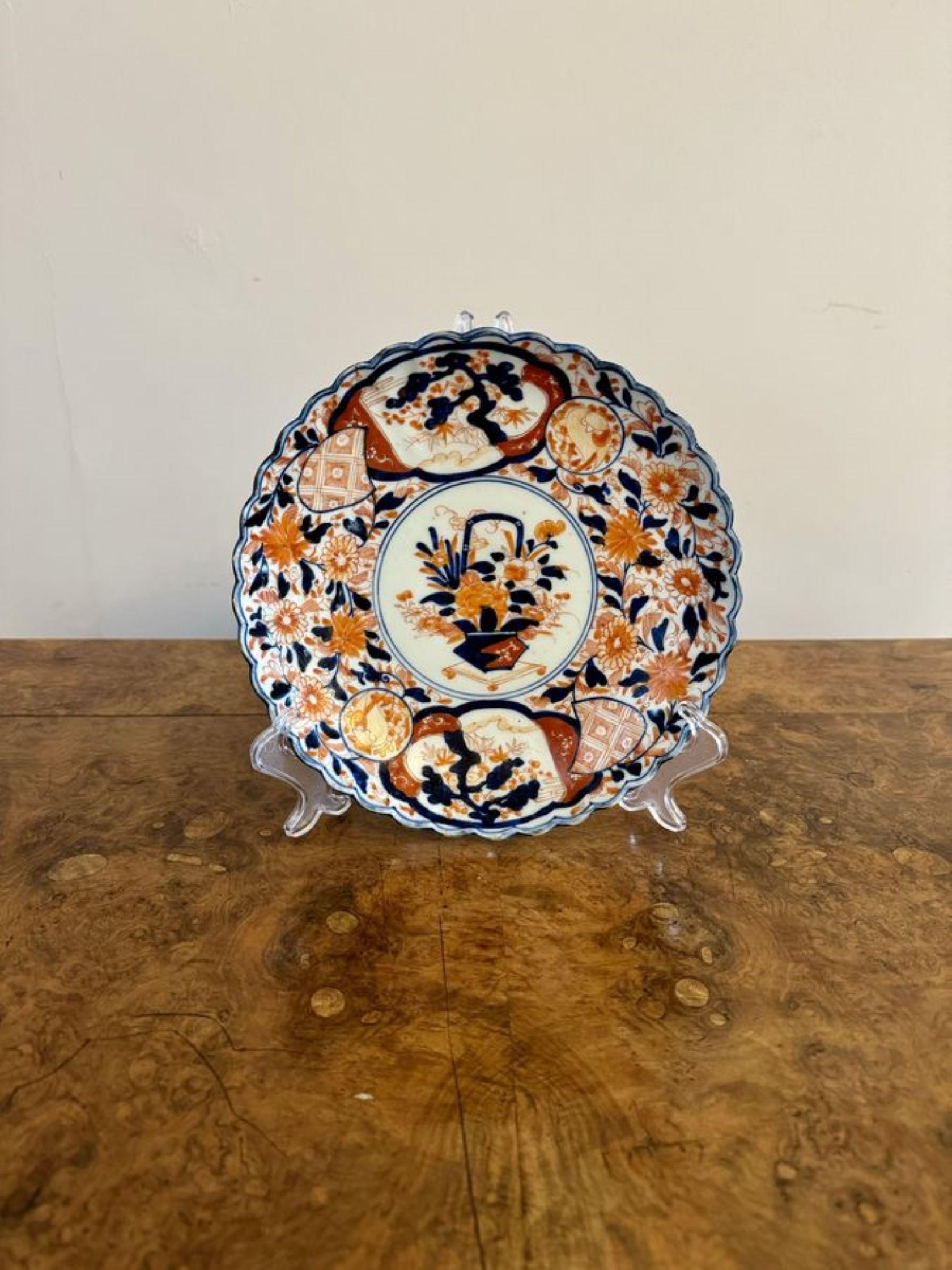 Quality collection of three large antique Japanese imari plates  For Sale 2