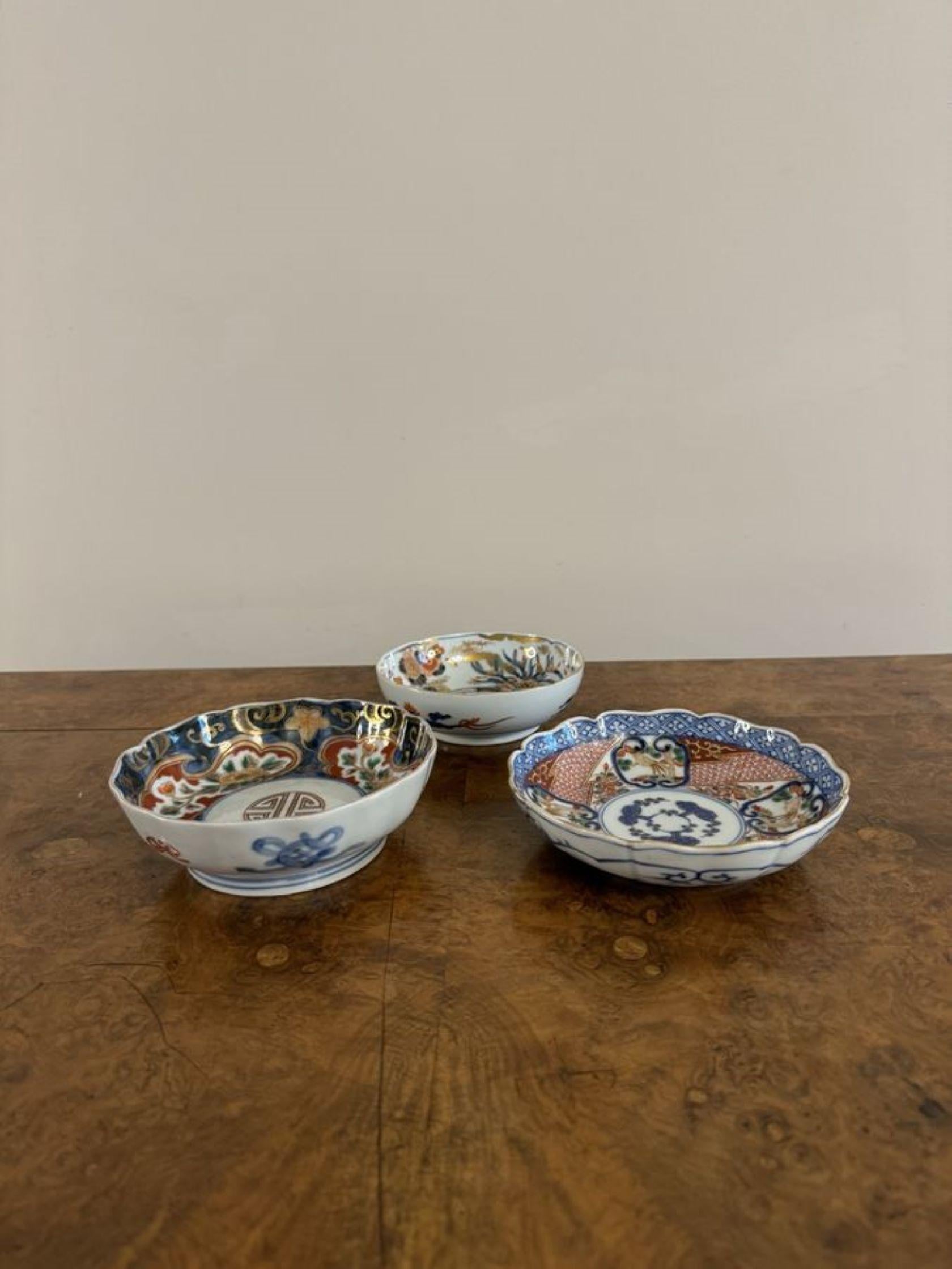 Quality collection of three unusual antique imari bowls For Sale 3
