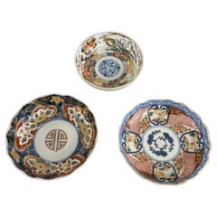 Collection de trois bols anciens inhabituels en imari
