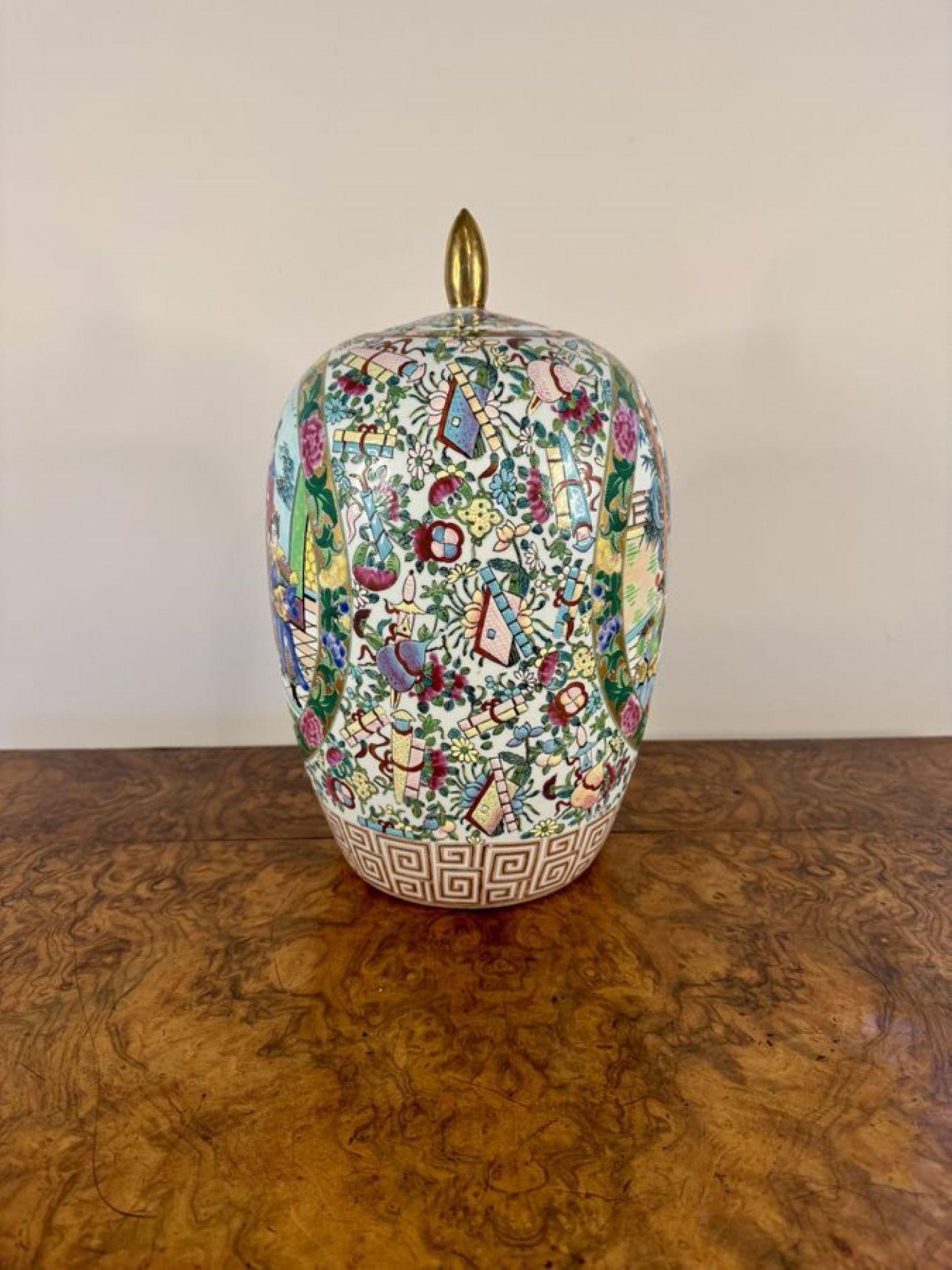 Quality early 20th Century Chinese famille rose vase and cover For Sale 3