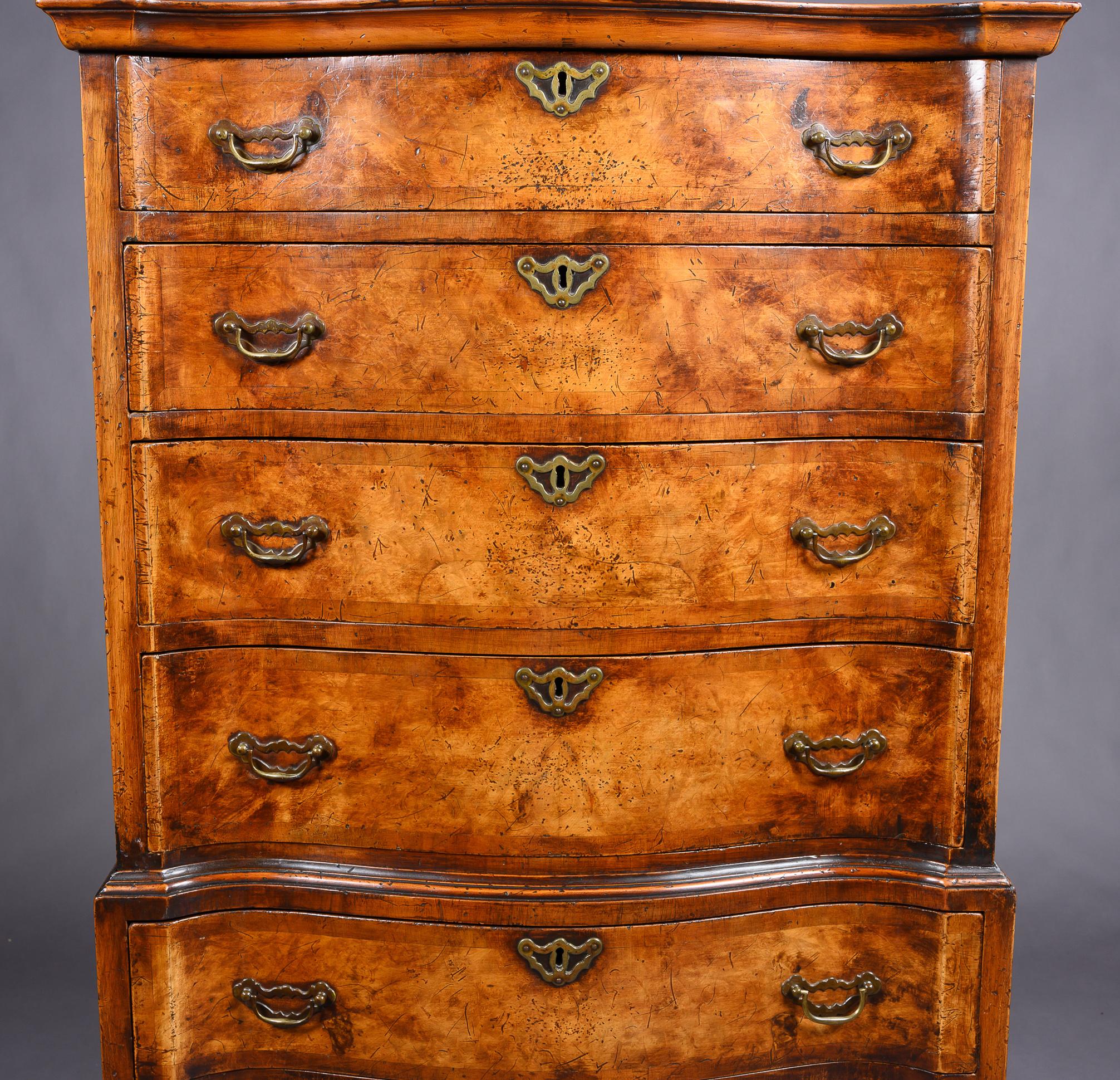 Quality Early 20th Century Walnut Serpentine Chest on Chest 6