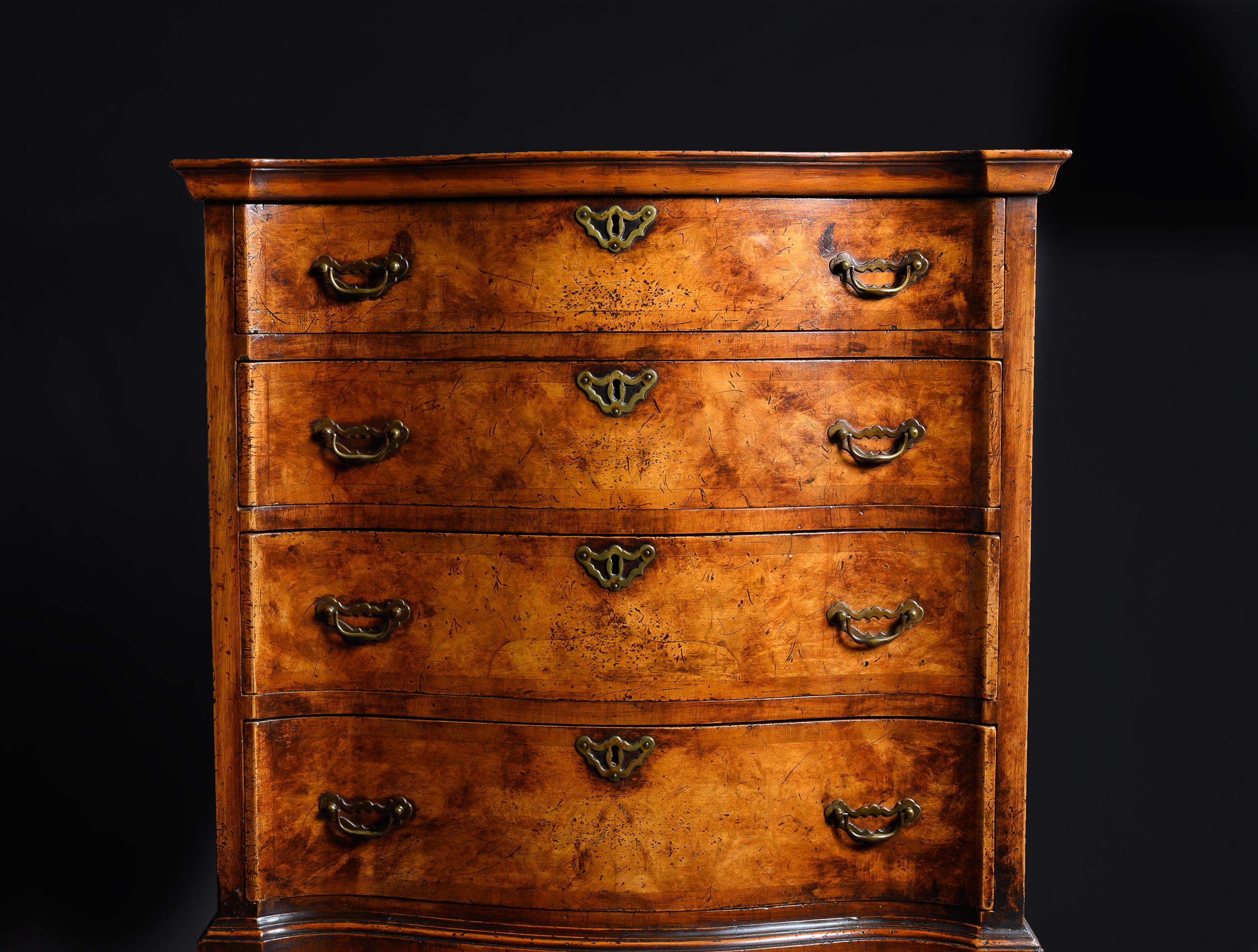 Quality Early 20th Century Walnut Serpentine Chest on Chest 1