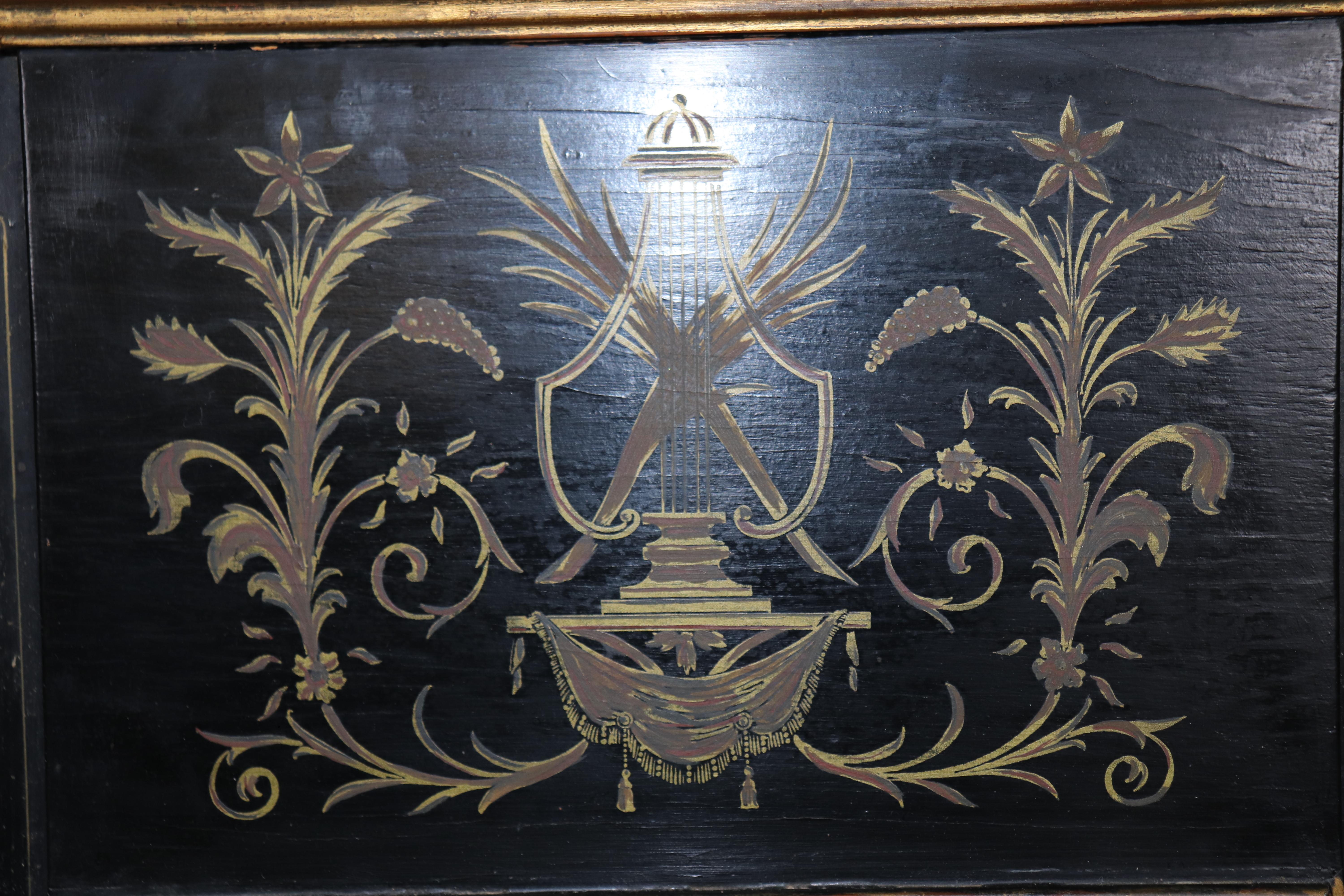 Calidad Laca Ebonizada Palladio de Italia Renacimiento Neoclásico Espejo Dorado mediados del siglo XX en venta