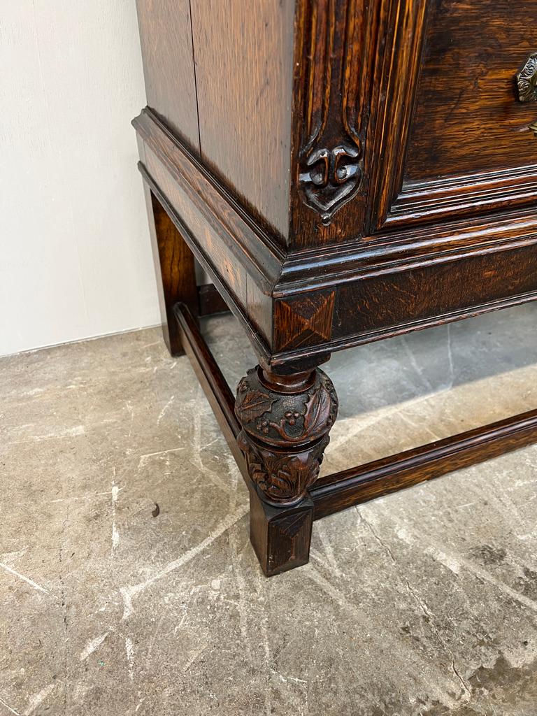 Britannico Scrivania allungabile con gambe ad ananas in Oak antico di qualità edoardiana in vendita
