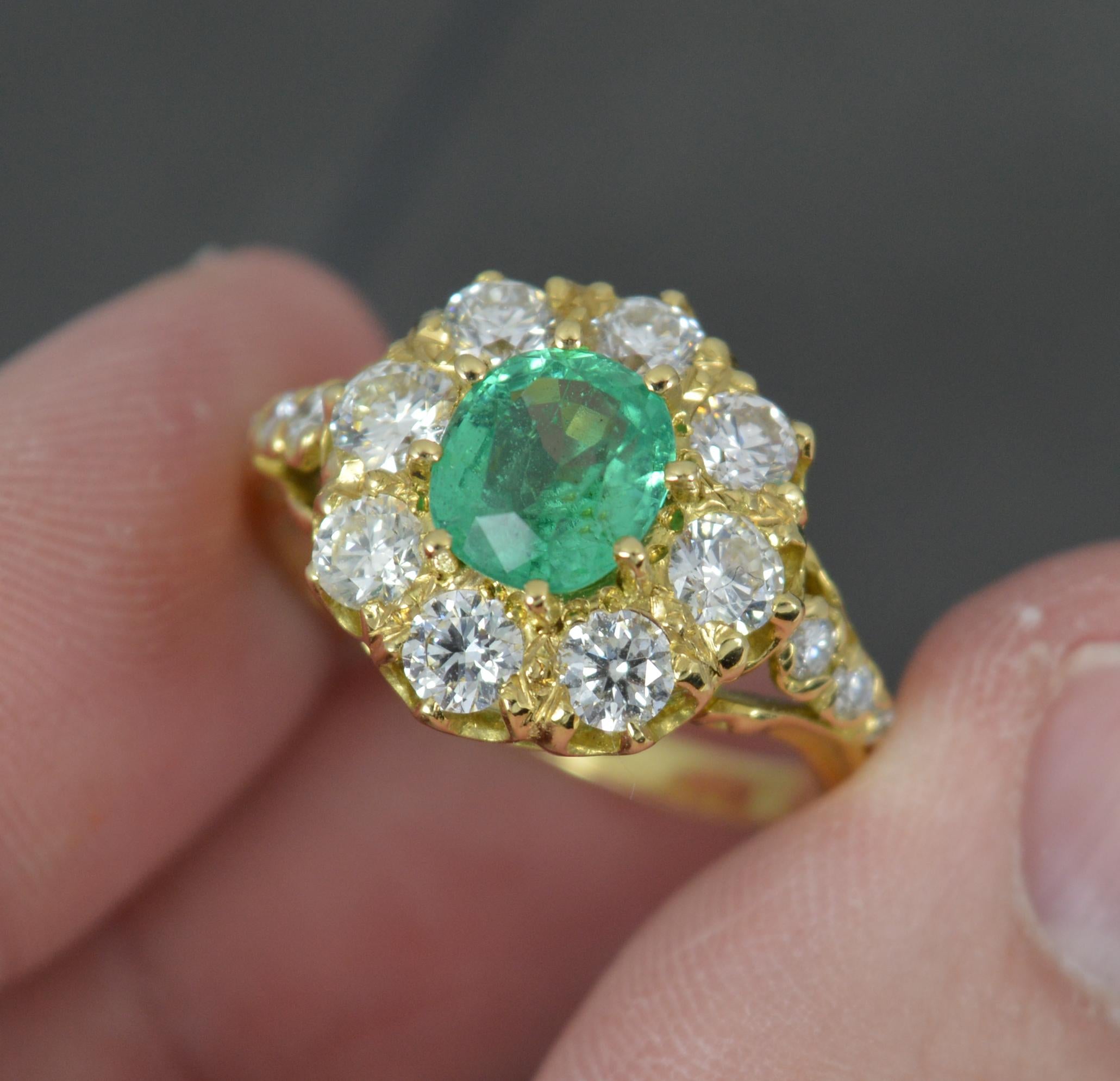 Quality Emerald and Vs 1.00ct Diamond 18 Carat Gold Cluster Ring For Sale 2