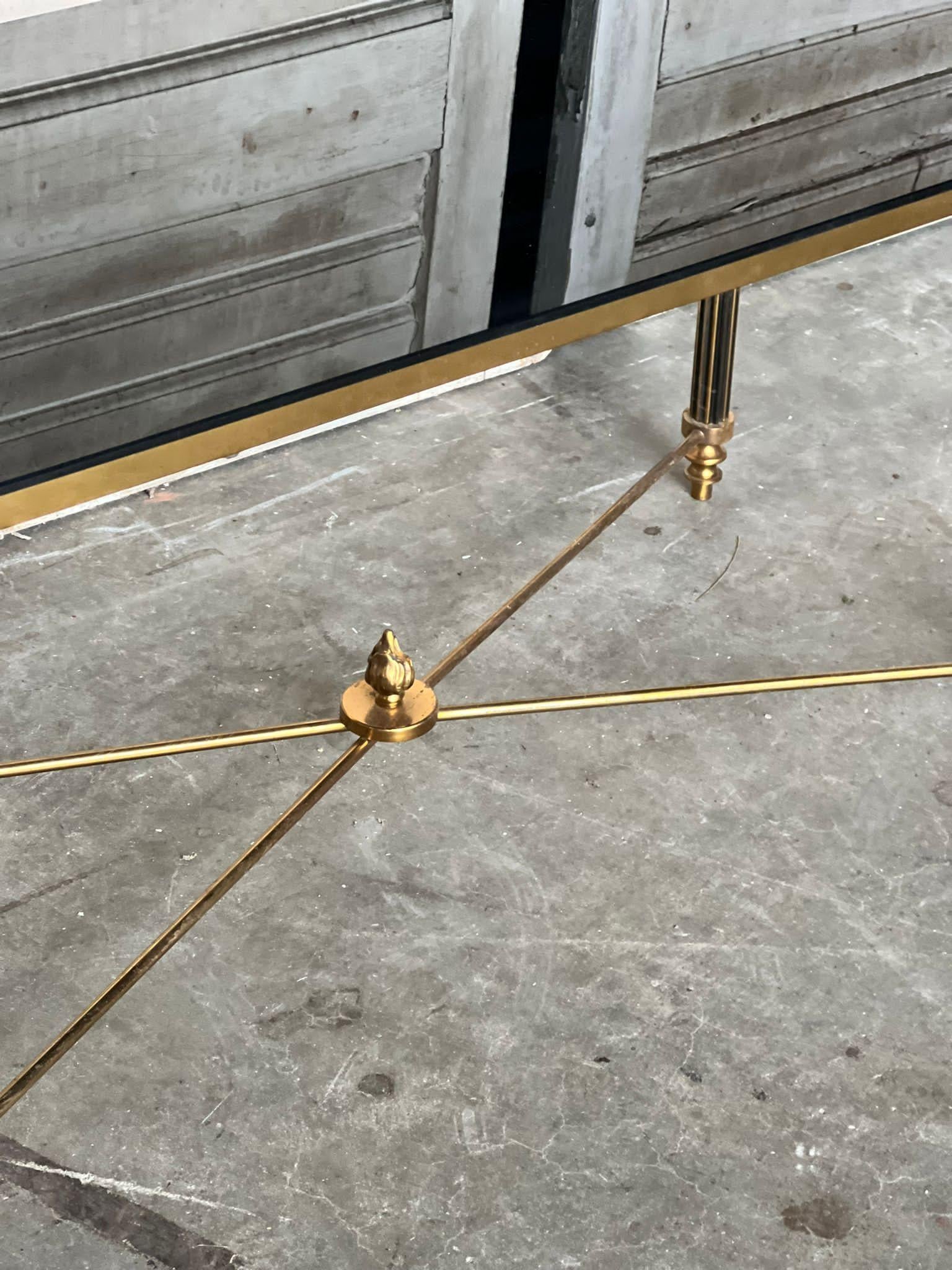 Quality French Parisian Brass and Glass Coffee Table In Good Condition For Sale In Seaford, GB