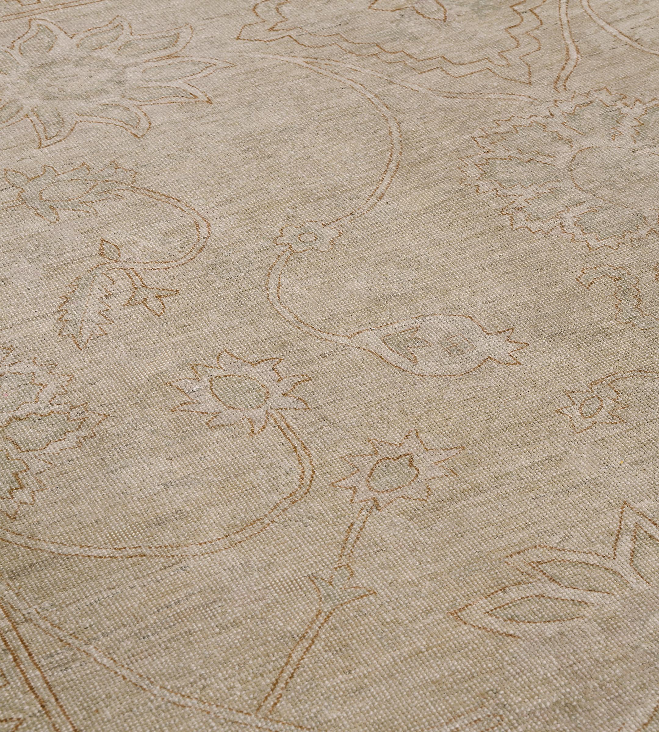 Contemporary Wool New Hand-woven Agra-Inspired Rug For Sale 1