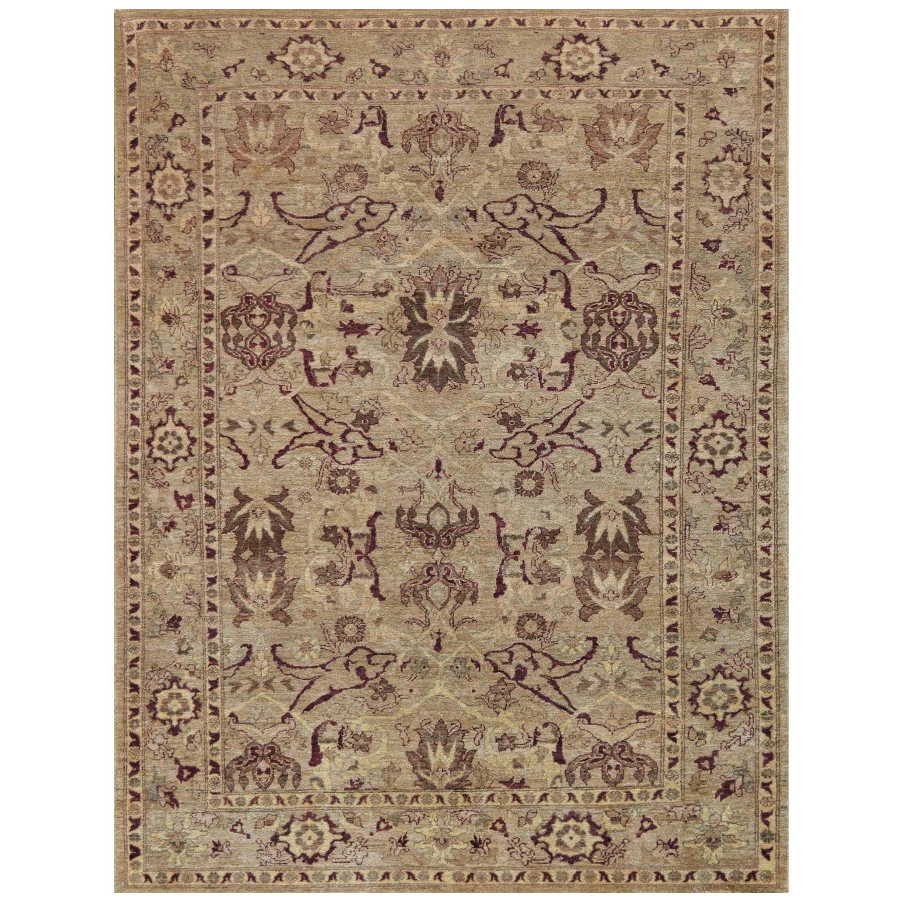 100% Wool Quality Handwoven Agra-Inspired Rug For Sale