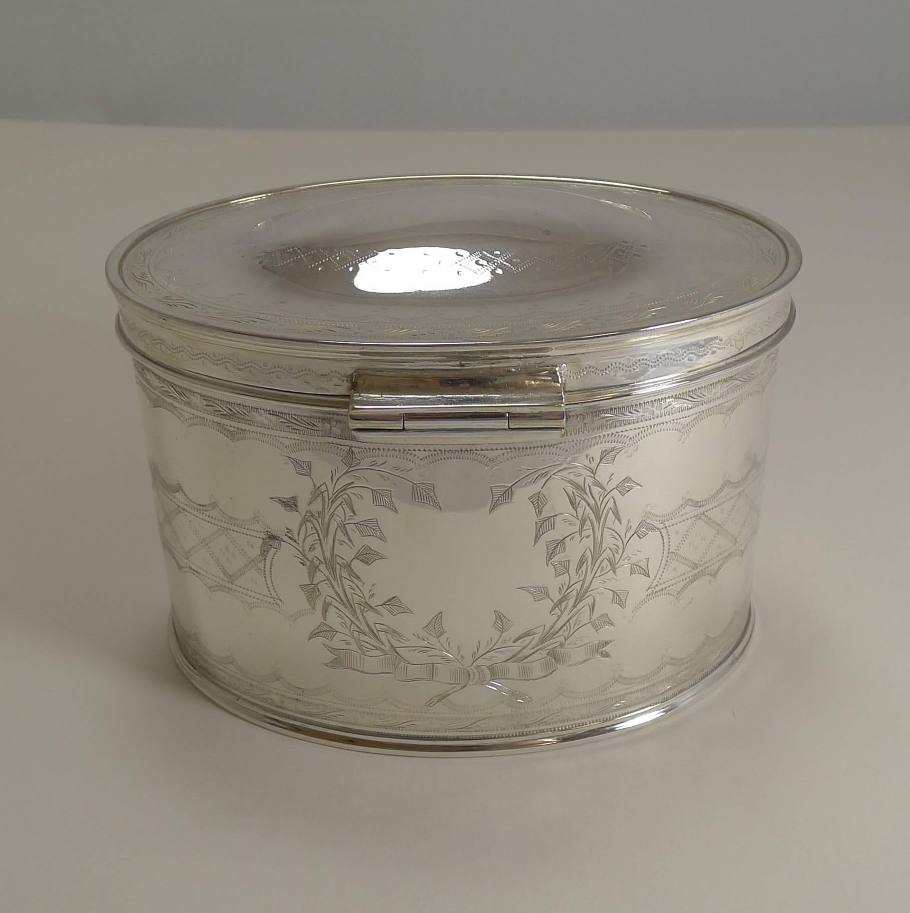 Quality Large Antique English Silver Plated Tea Caddy, circa 1900 1