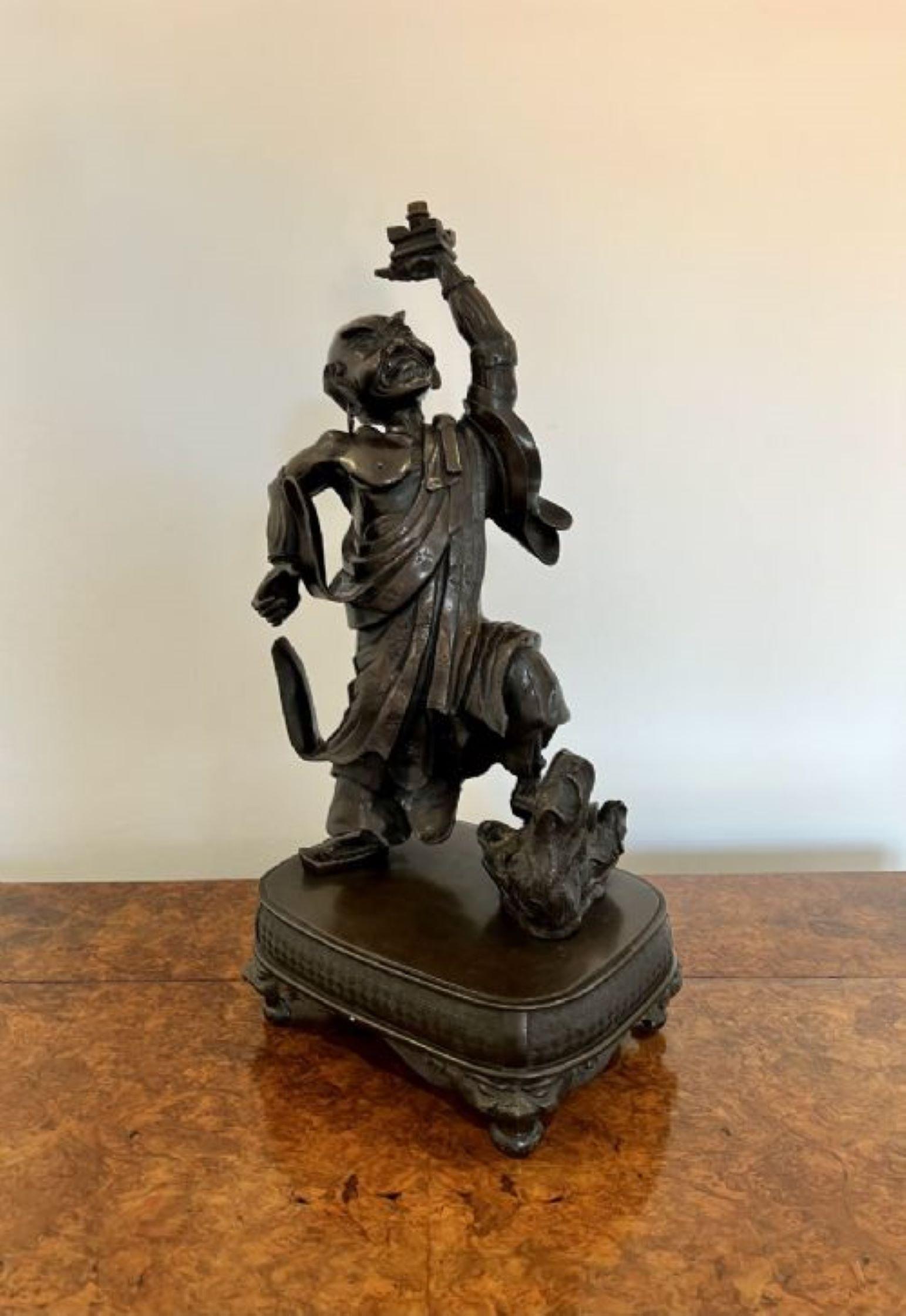 Victorien Grande figurine japonaise ancienne en bronze de qualité  en vente