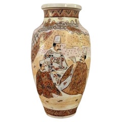 Quality large antique Japanese Satsuma vase 