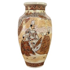 Gran jarrón Satsuma japonés antiguo de calidad