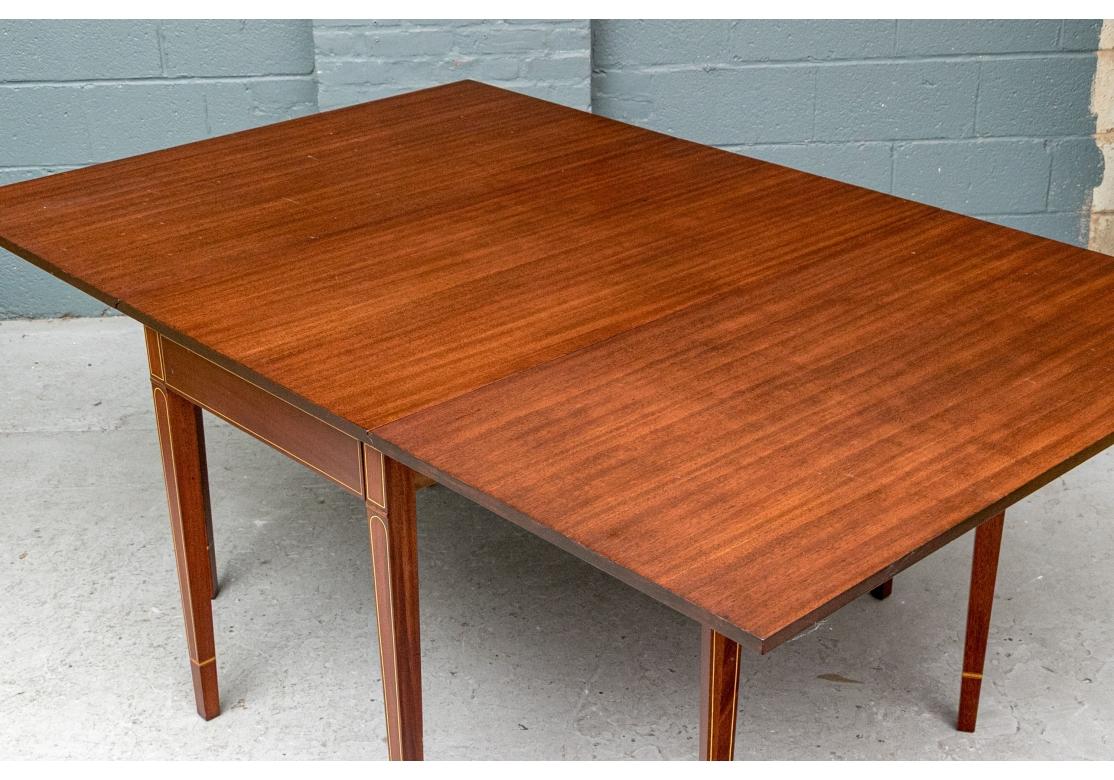Quality  Mahogany Drop Leaf Dining Table By Brandt in vendita 3