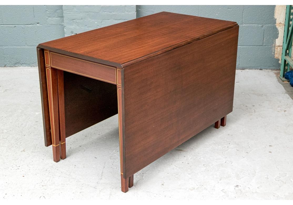 Federale Quality  Mahogany Drop Leaf Dining Table By Brandt in vendita