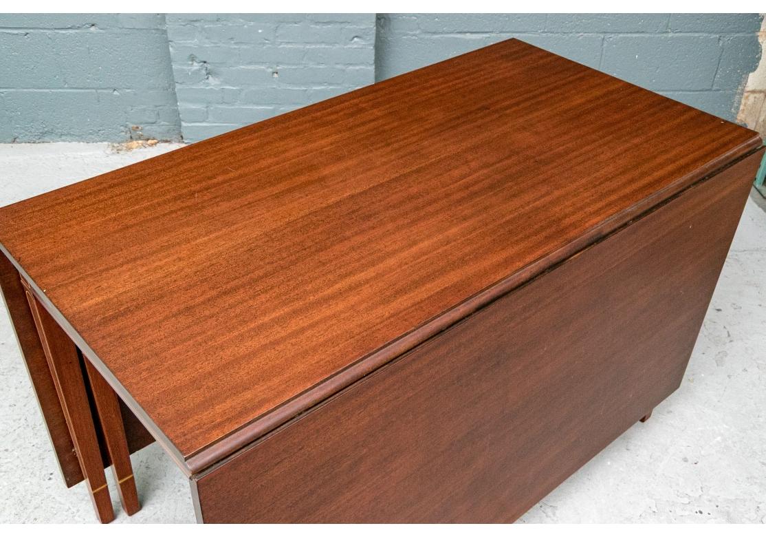 Quality  Mahogany Drop Leaf Dining Table By Brandt in vendita 2