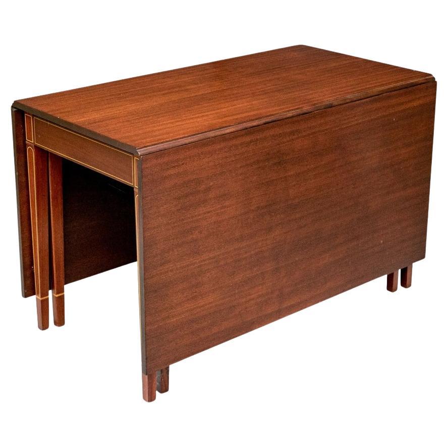 Quality  Mahogany Drop Leaf Dining Table By Brandt in vendita