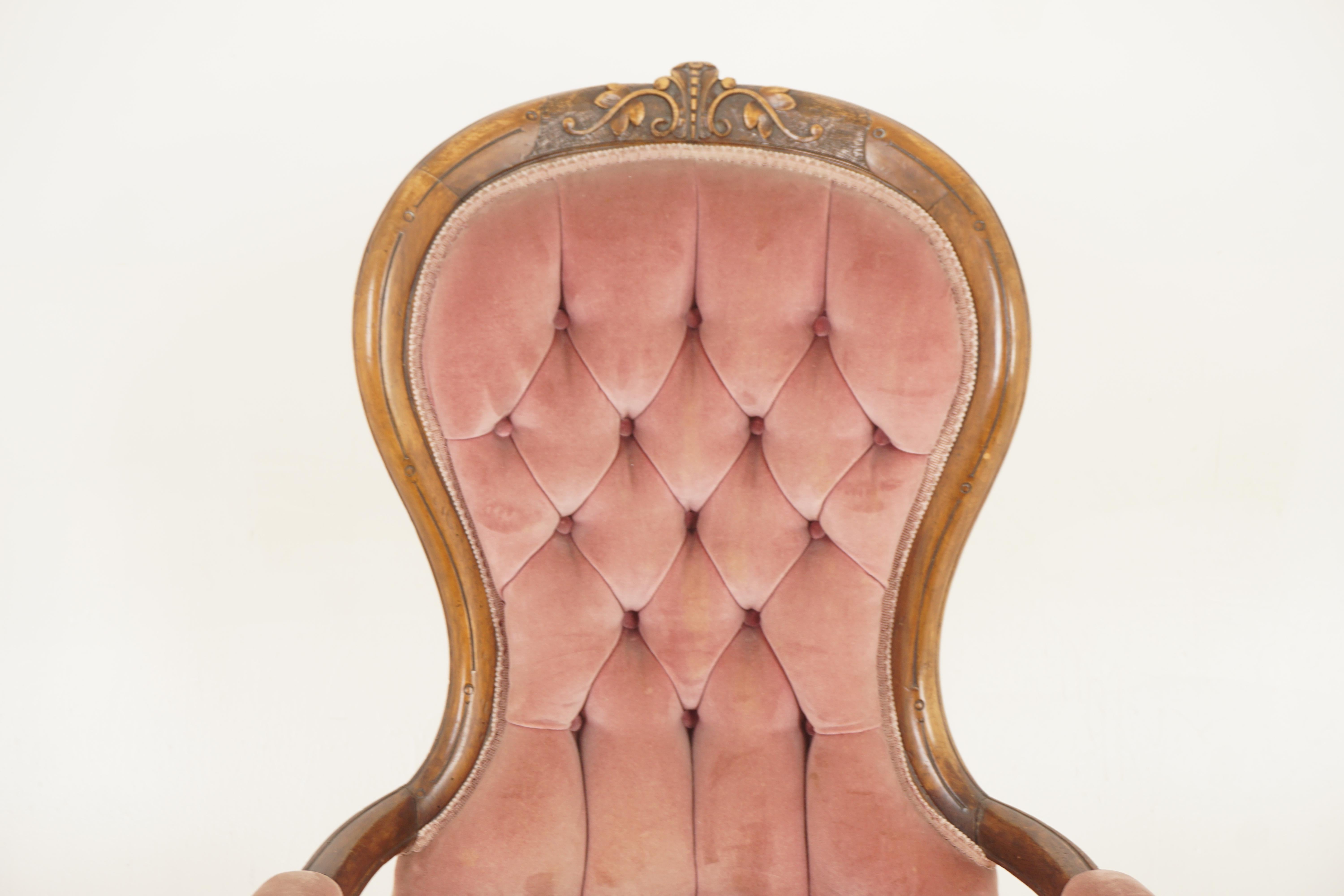 Quality Mid Victorian Carved Gentlemen's Arm Chair, Scotland 1870, H1151 In Good Condition For Sale In Vancouver, BC