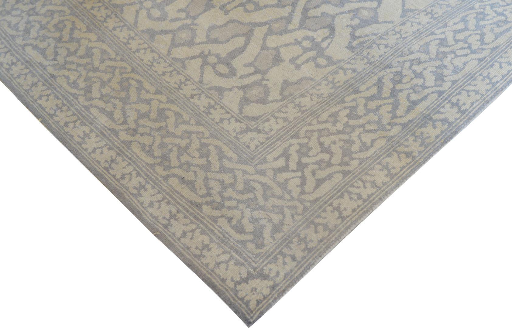 Hand-Knotted 100% Wool Contemporary Rug In New Condition For Sale In West Hollywood, CA
