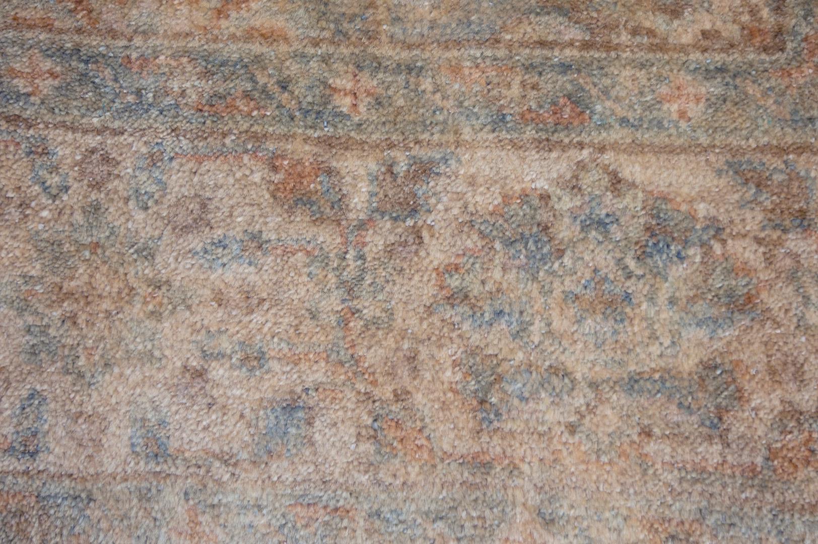 Quality Oushak Rug In Excellent Condition In West Hollywood, CA