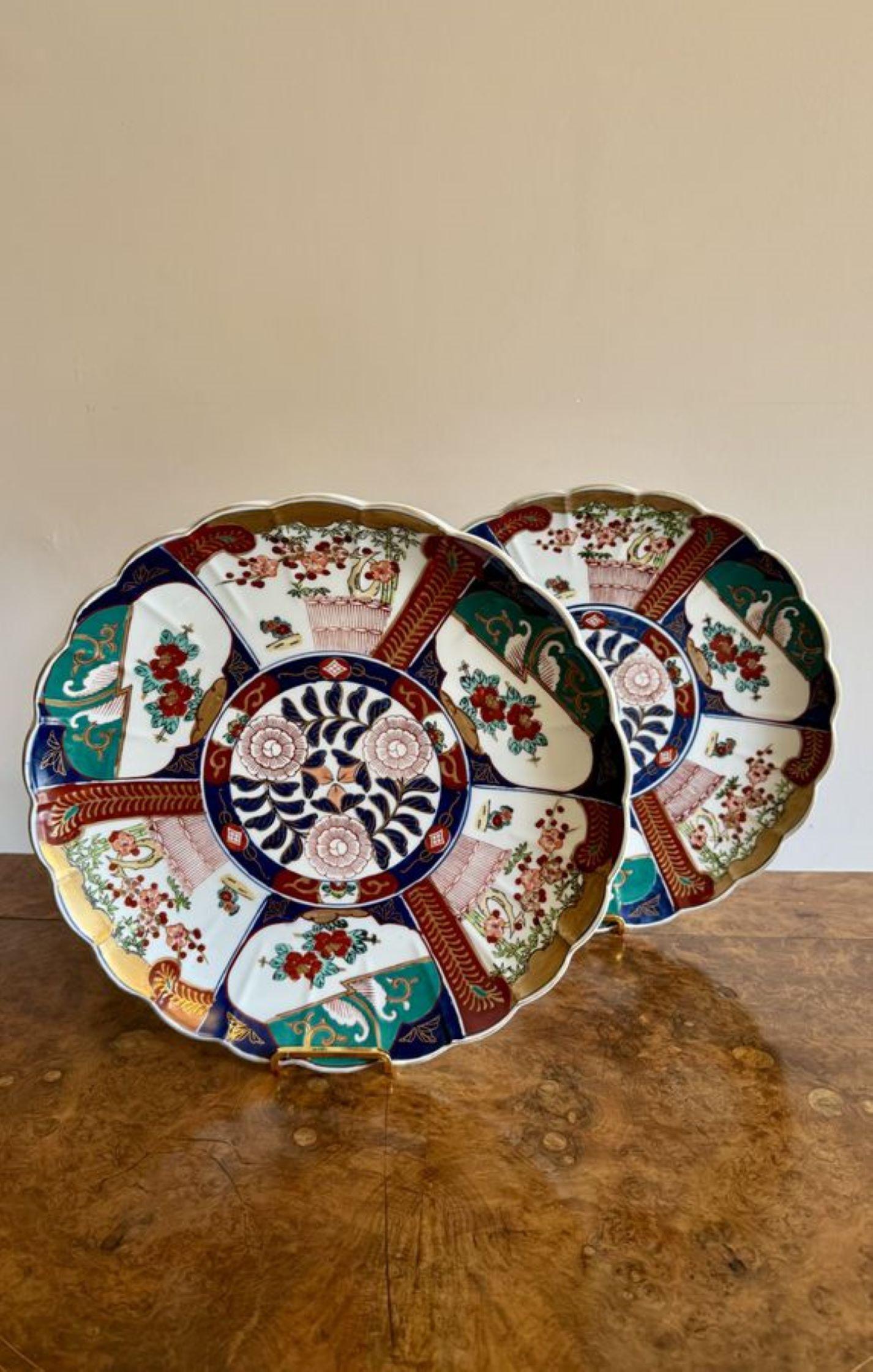 Pareja de cargadores imari japoneses antiguos de calidad siglo XX en venta