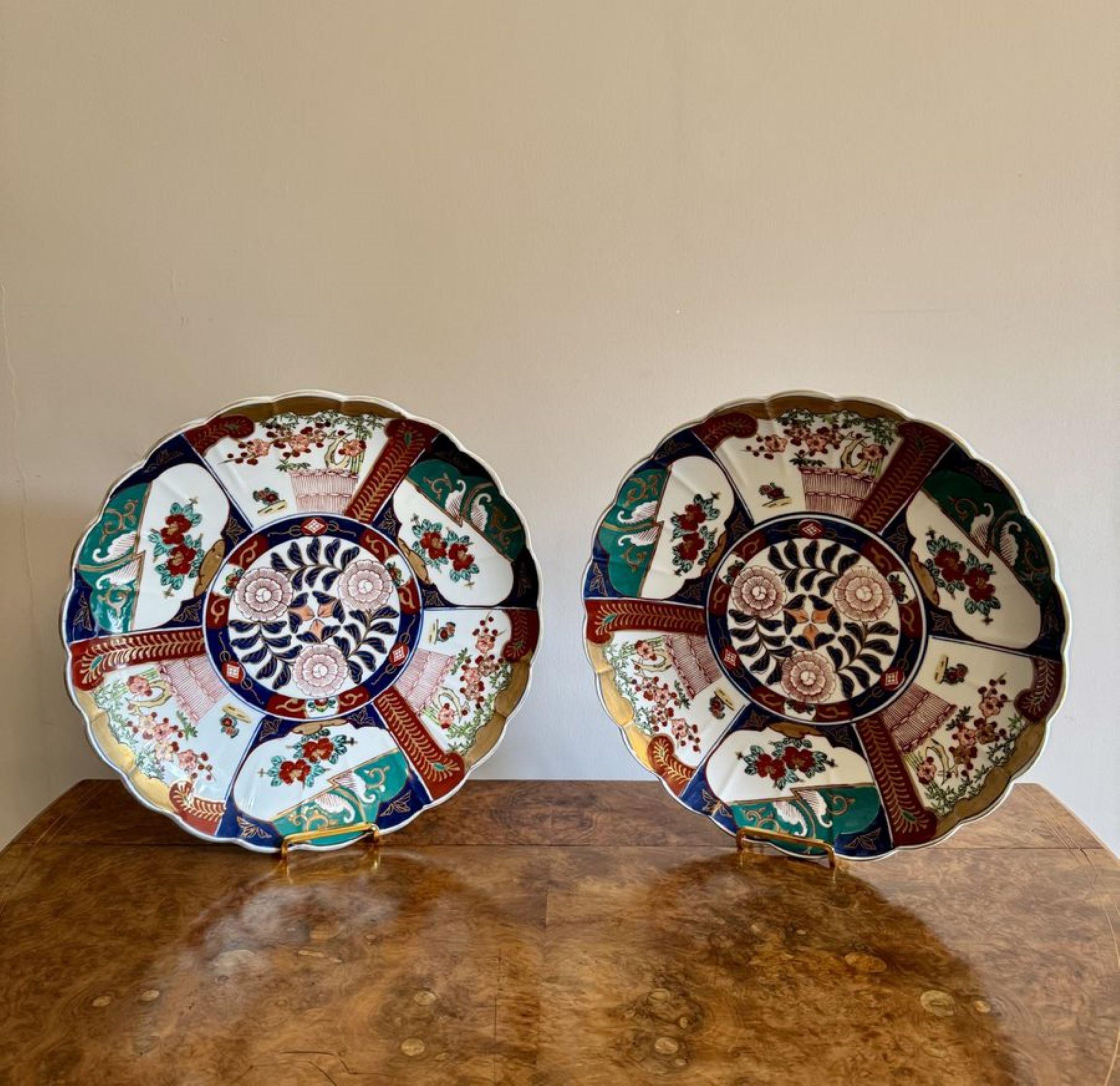 Pareja de cargadores imari japoneses antiguos de calidad Cerámico en venta
