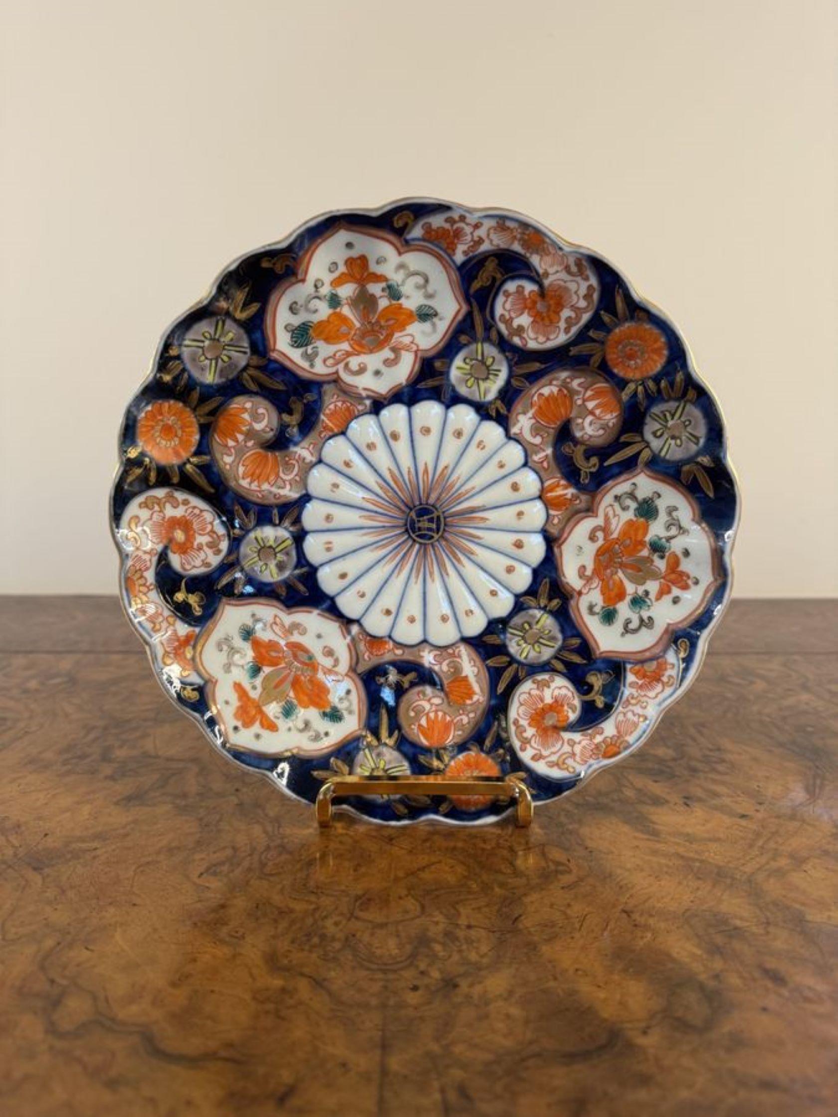 Paar antike japanische Imari-Teller von hoher Qualität im Zustand „Gut“ im Angebot in Ipswich, GB