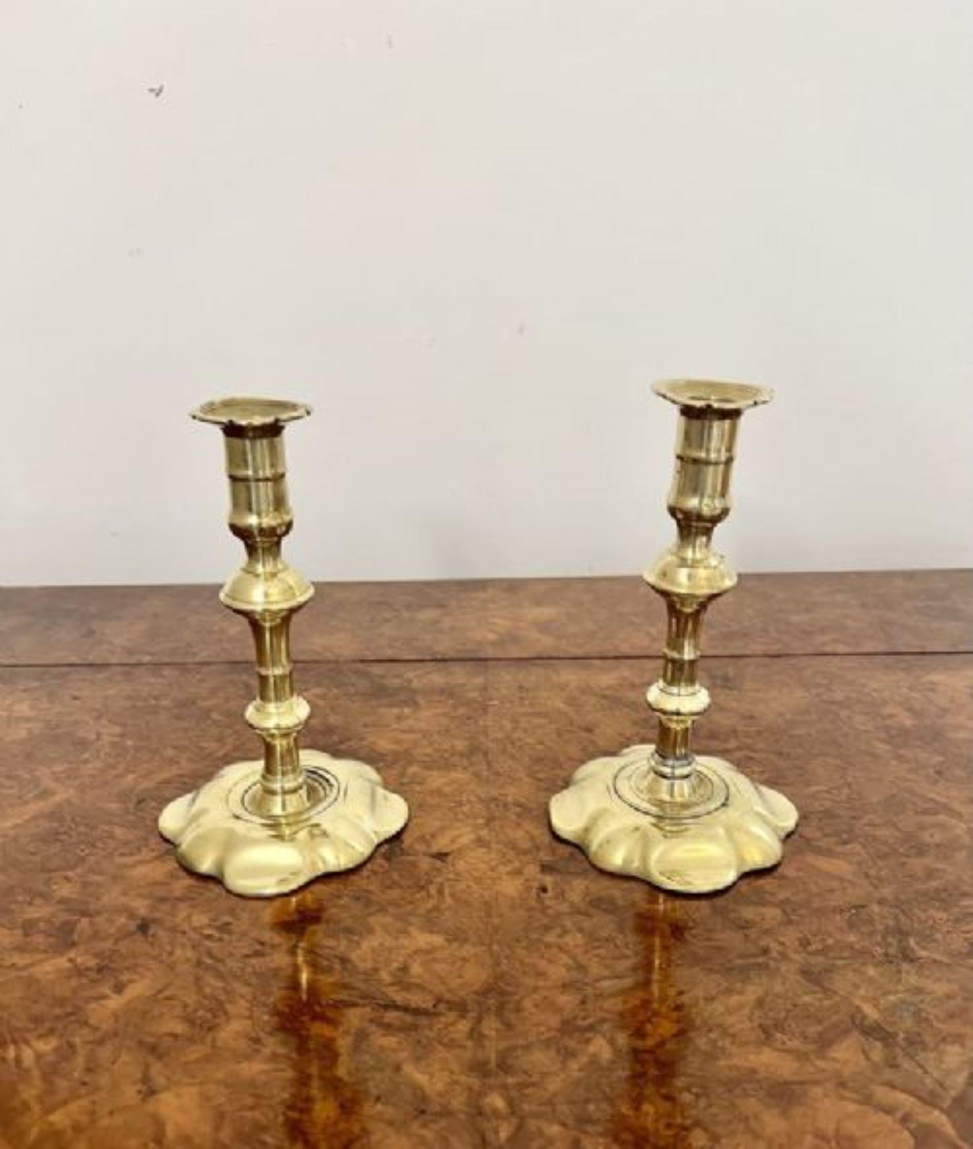 Quality pair of antique Queen Ann brass candlesticks In Good Condition For Sale In Ipswich, GB