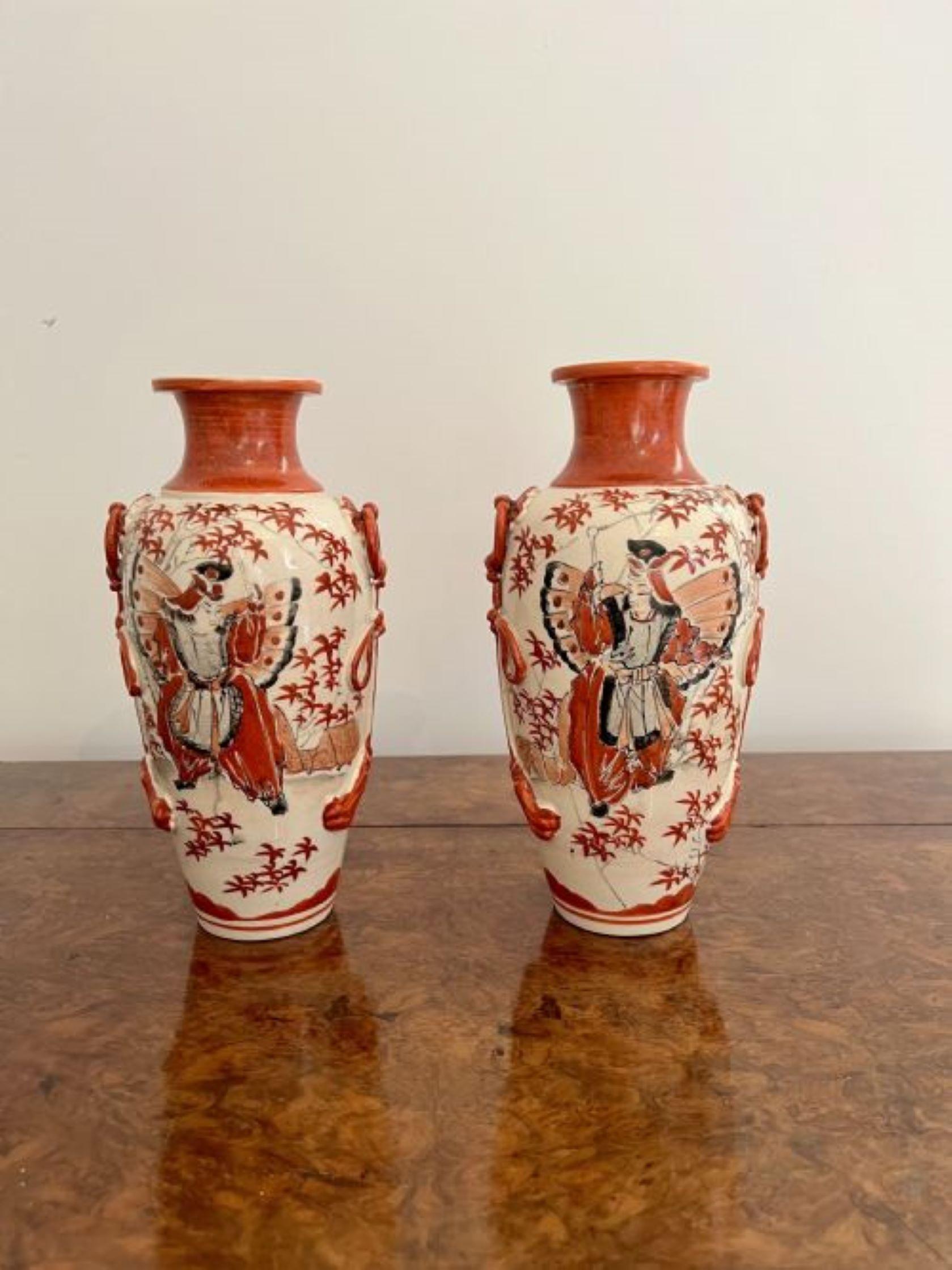 Quality pair of antique Satsuma vases In Good Condition For Sale In Ipswich, GB