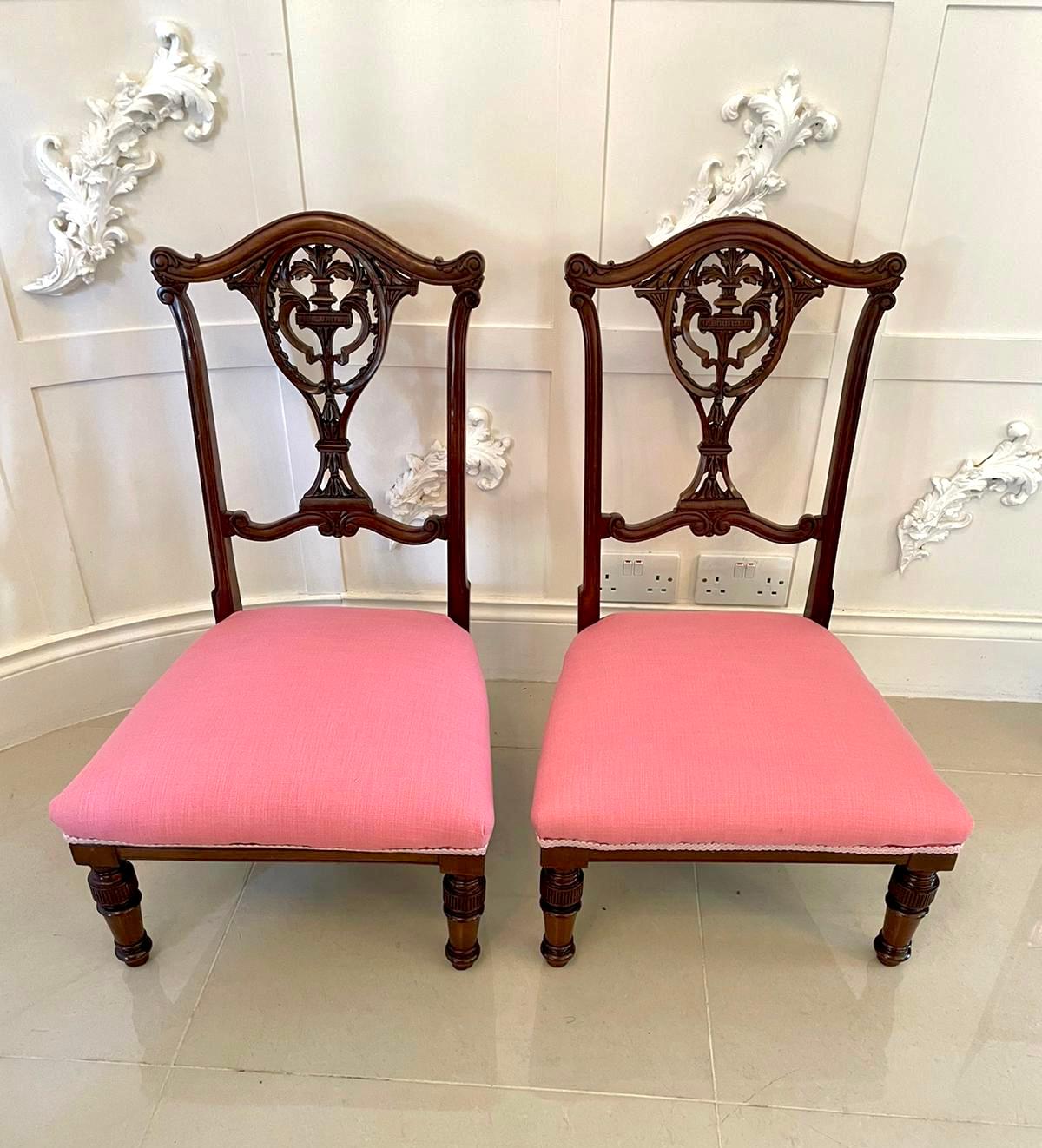 Quality Pair of Antique Victorian Carved Mahogany Side Chairs In Good Condition For Sale In Suffolk, GB