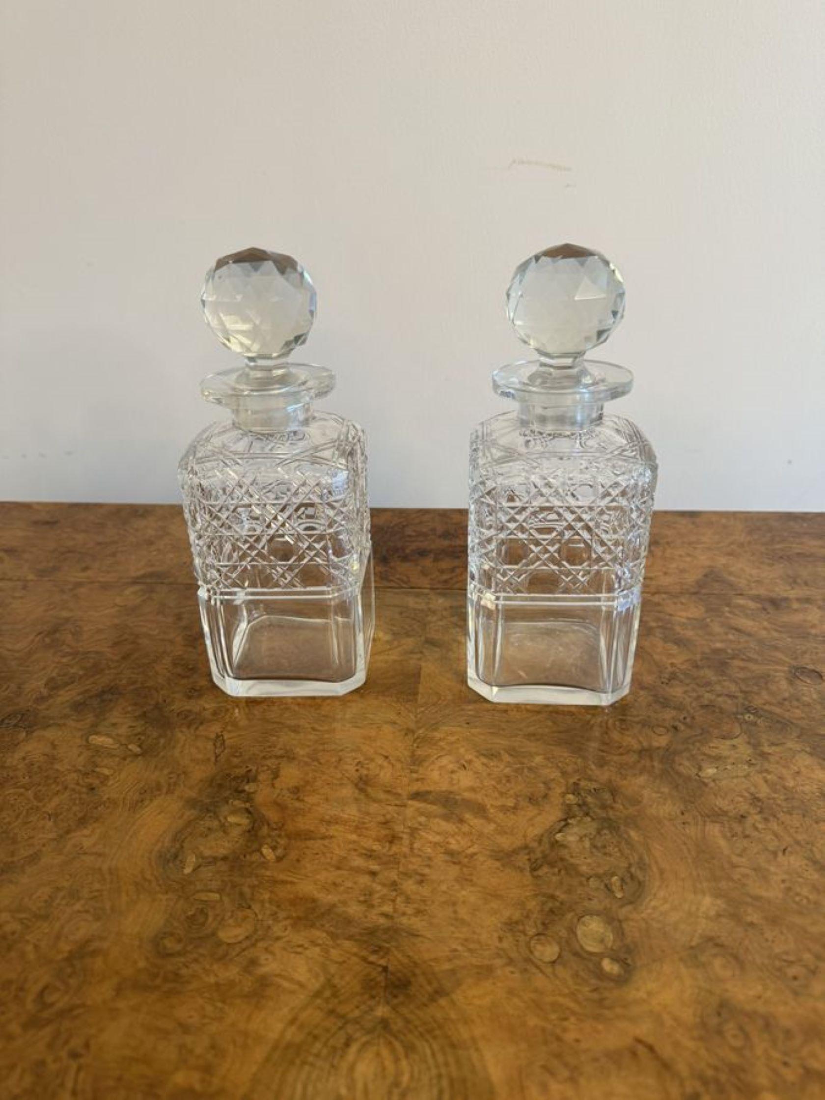 Quality pair of antique Victorian cut glass decanters  In Good Condition For Sale In Ipswich, GB
