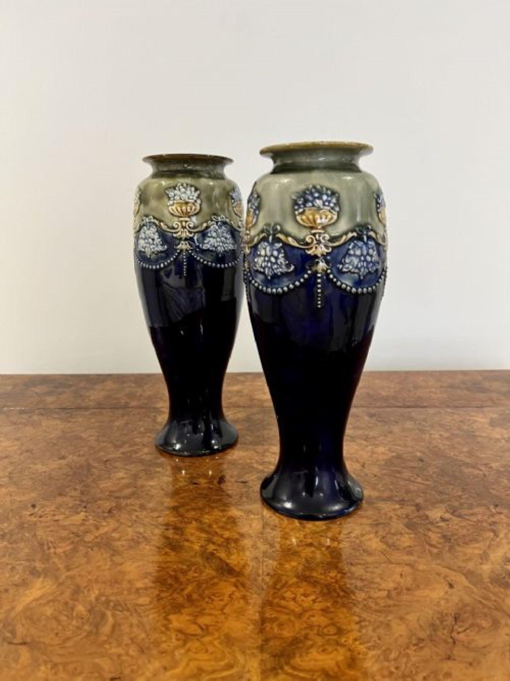Quality pair of antique Victorian Royal Doulton vases  In Good Condition For Sale In Ipswich, GB