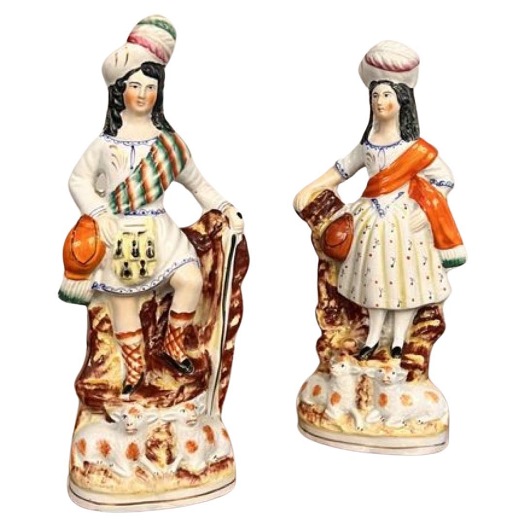 Quality pair of antique Victorian Staffordshire highland figures  For Sale
