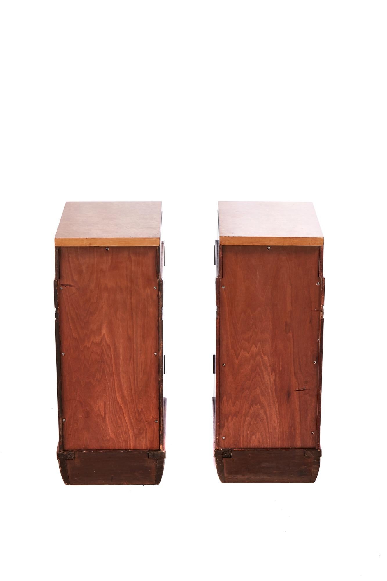 Quality Pair of Art Deco Bird’s-Eye Maple Bedside Cabinets In Excellent Condition In Stutton, GB