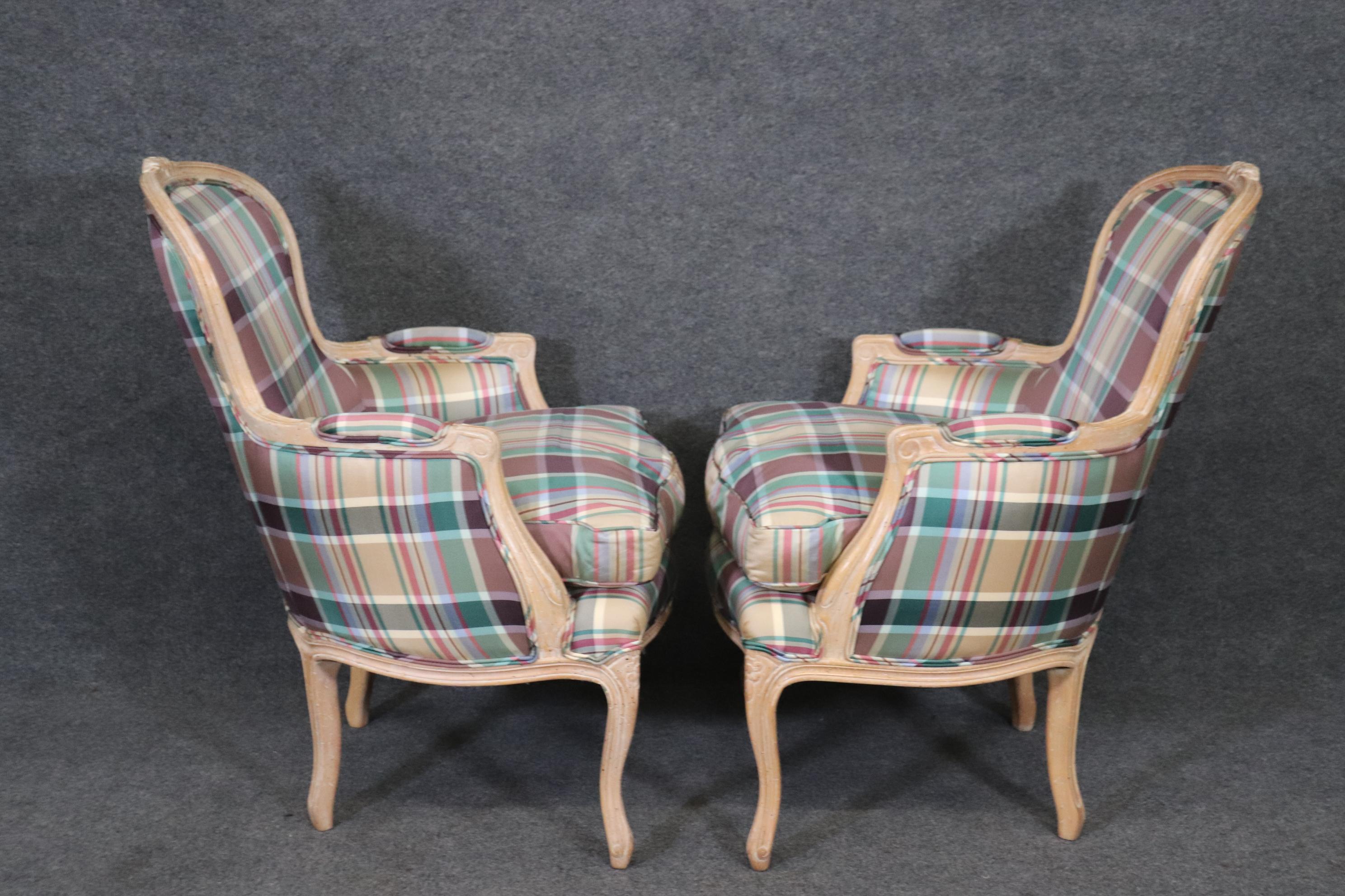 Quality Pair of French Louis XV Style Whitewashed Beech Bergere Chairs 1