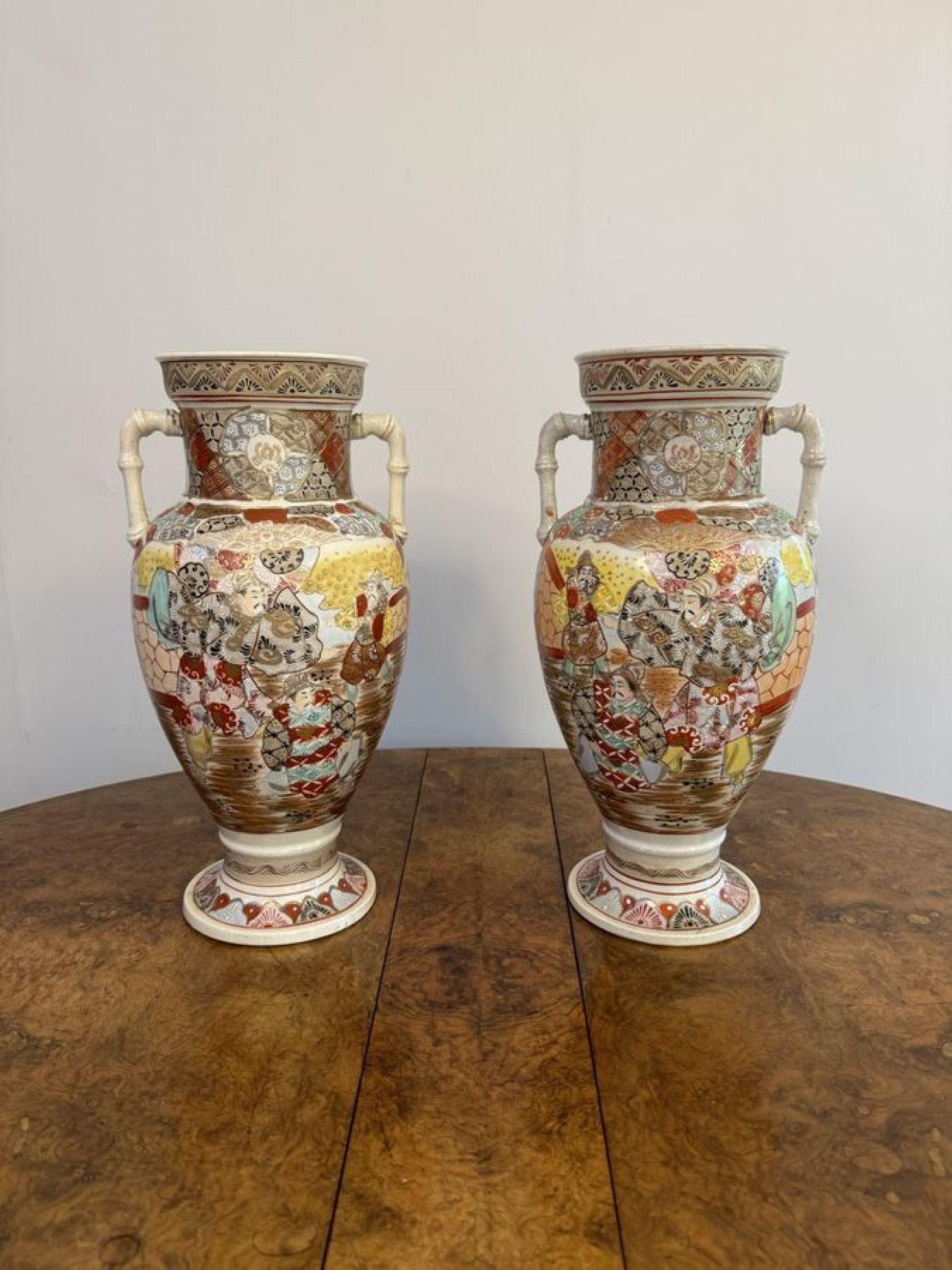 Quality pair of large antique Japanese satsuma vases  In Good Condition For Sale In Ipswich, GB