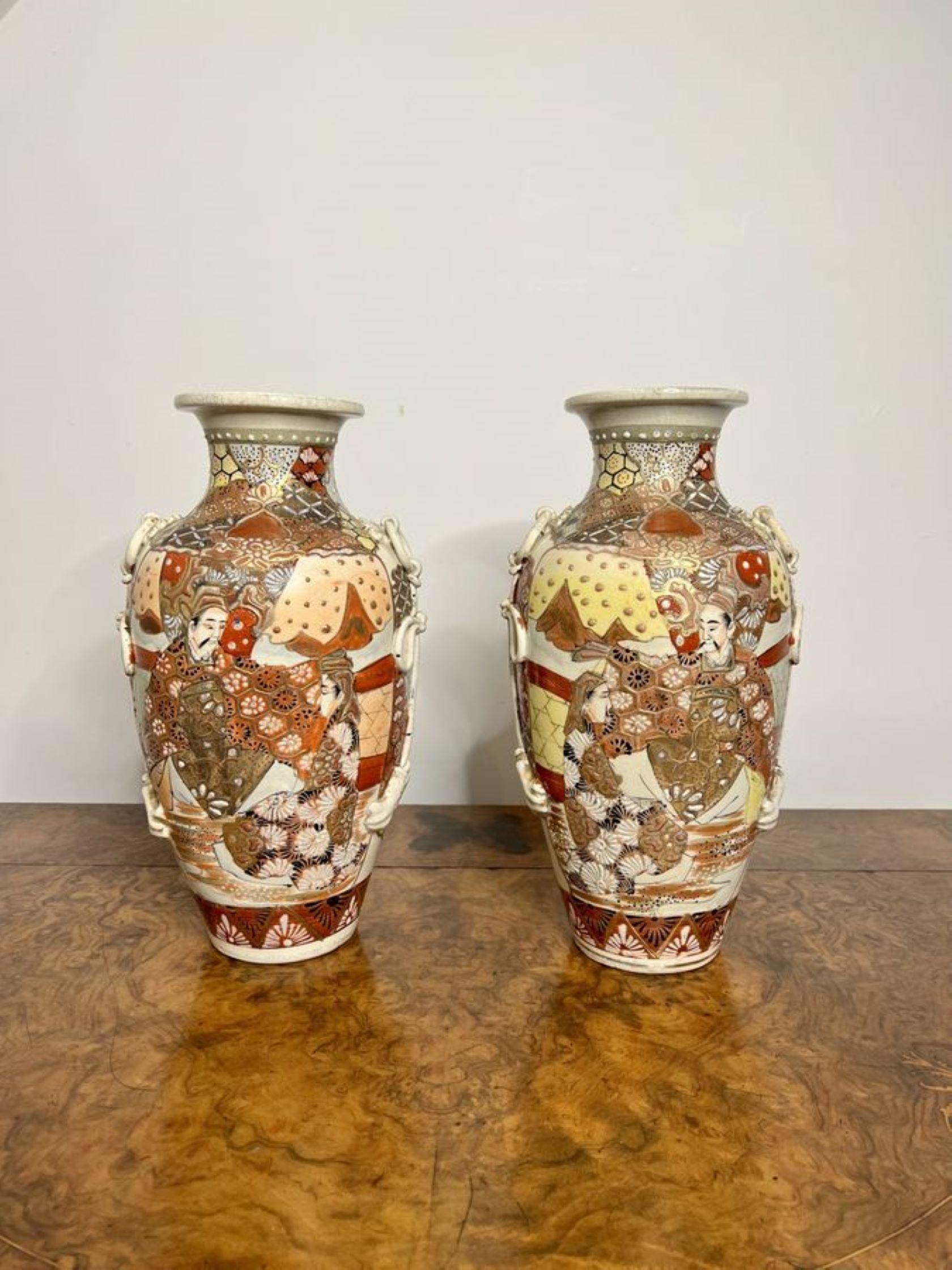 Quality pair of large antique Satsuma vases For Sale 1
